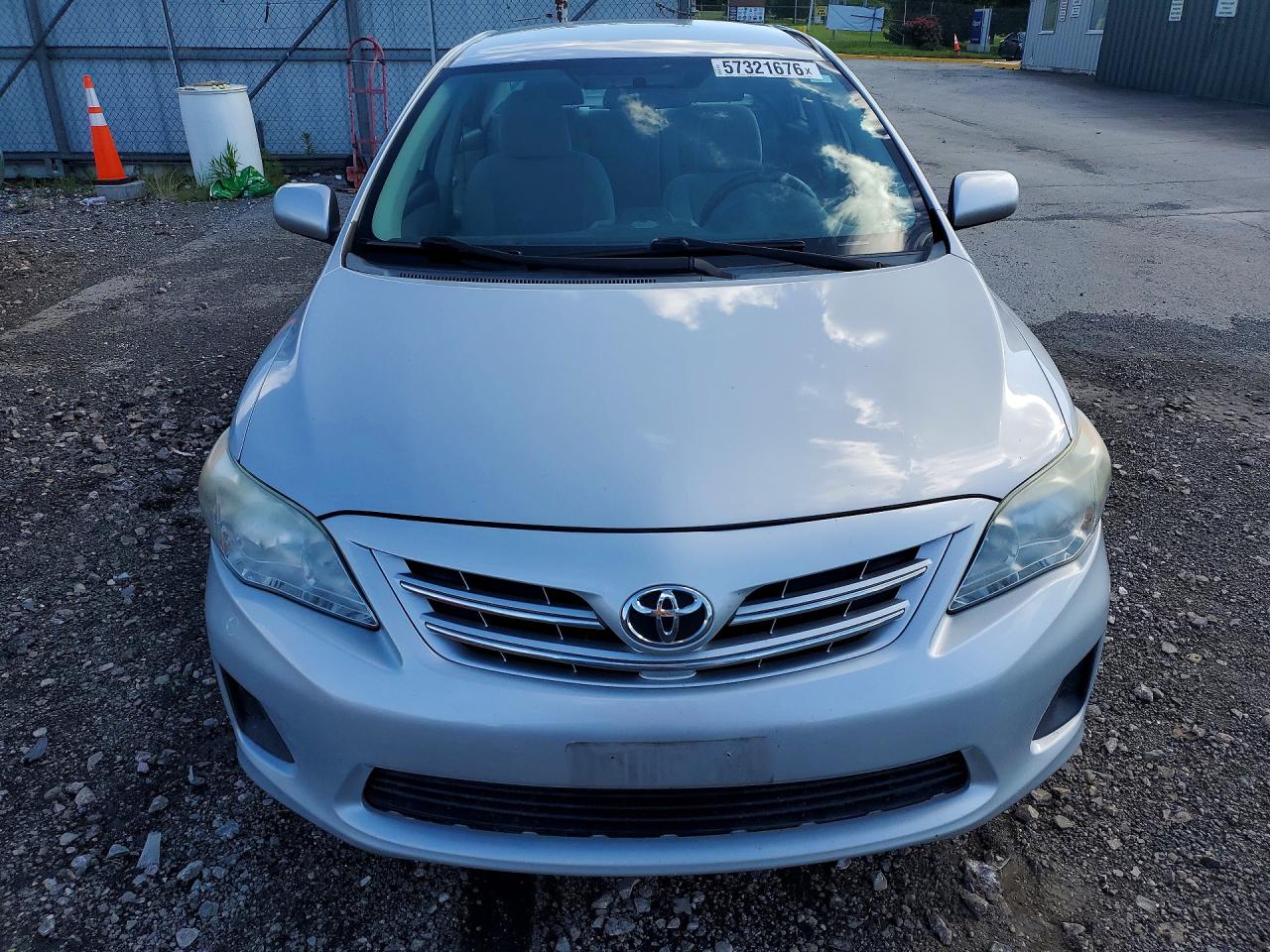 2013 Toyota Corolla Le Серебряный vin: 2T1BU4EE5DC963769