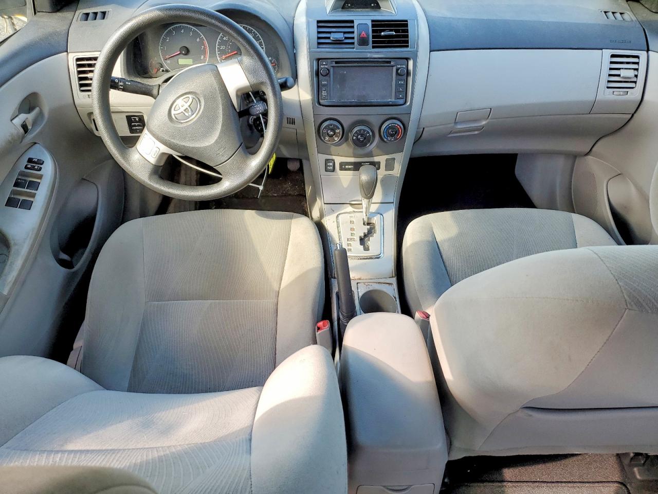 2013 Toyota Corolla Le Серебряный vin: 2T1BU4EE5DC963769