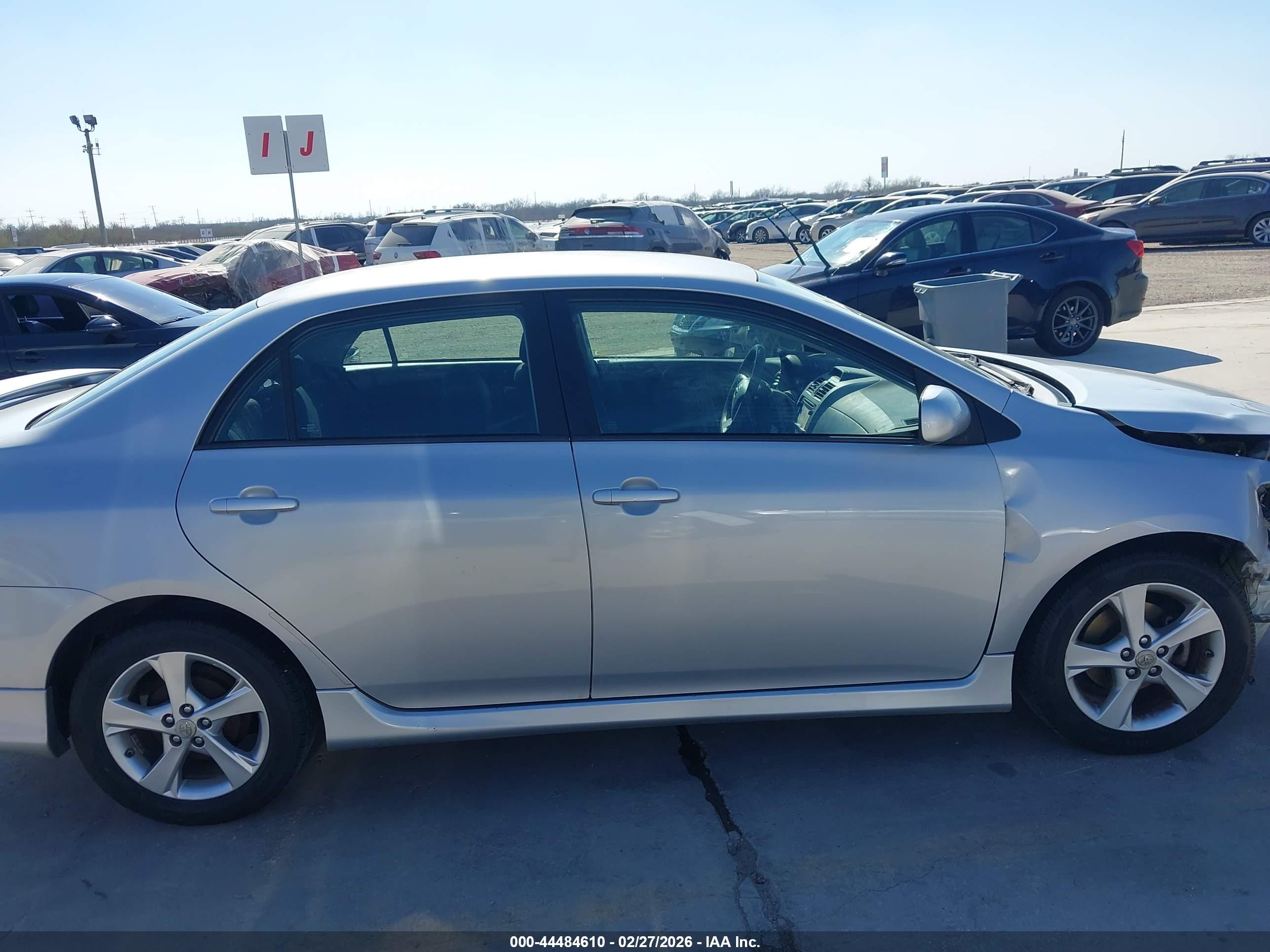 2013 Toyota Corolla S Silver vin: 2T1BU4EE5DC963786