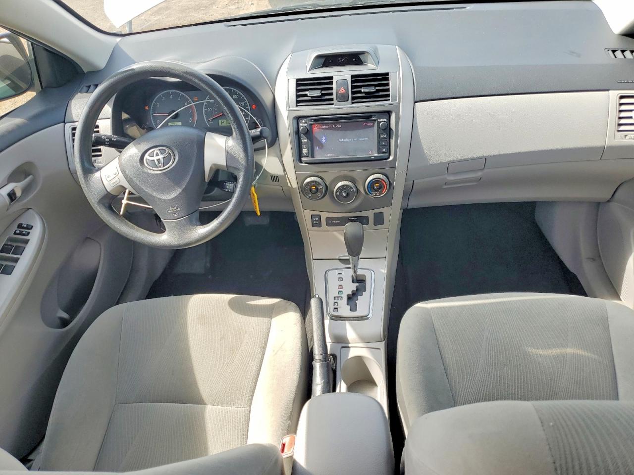 2013 Toyota Corolla Le Silver vin: 2T1BU4EE5DC971340