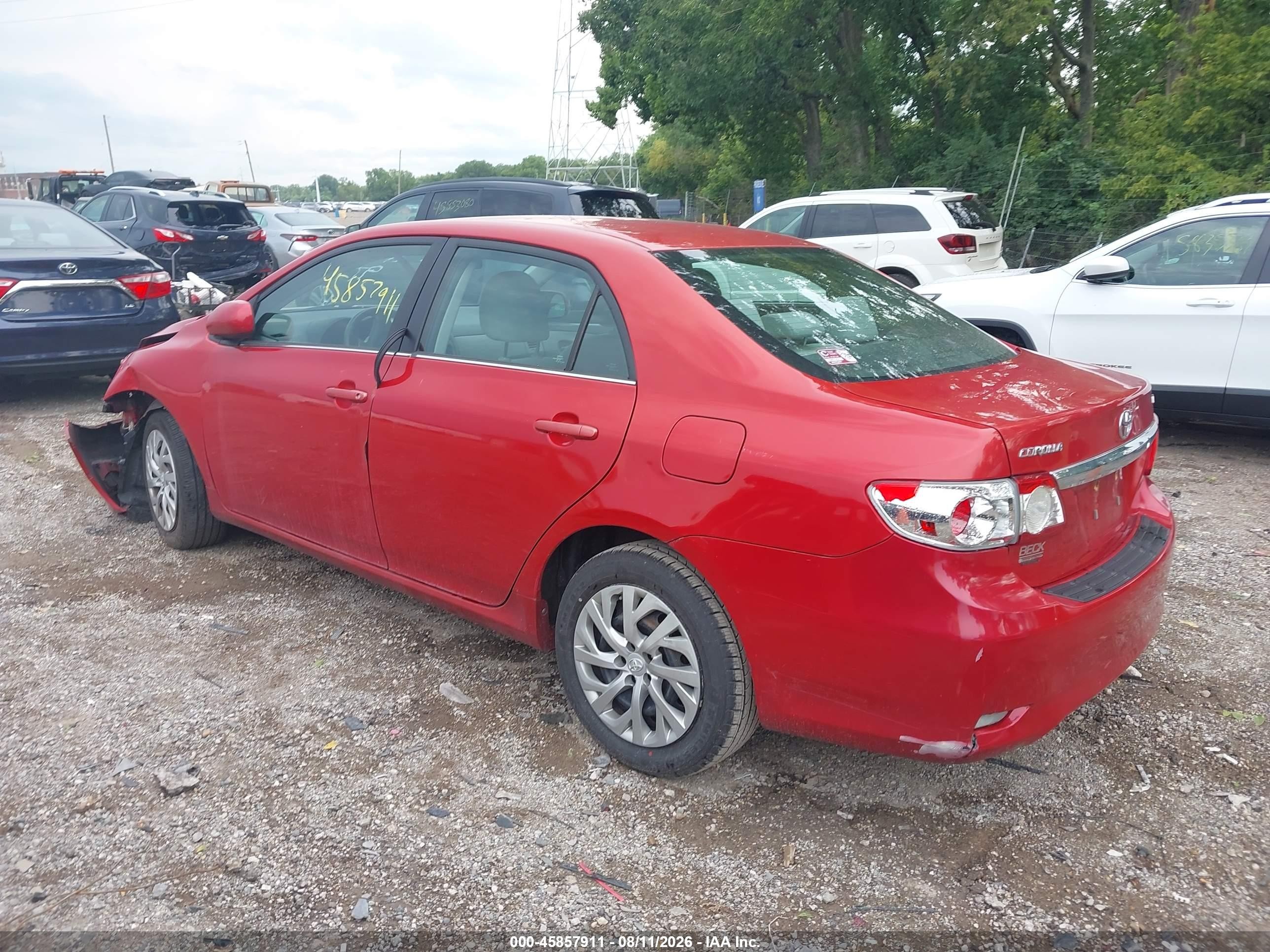 2013 Toyota Corolla Le Red vin: 2T1BU4EE5DC977641