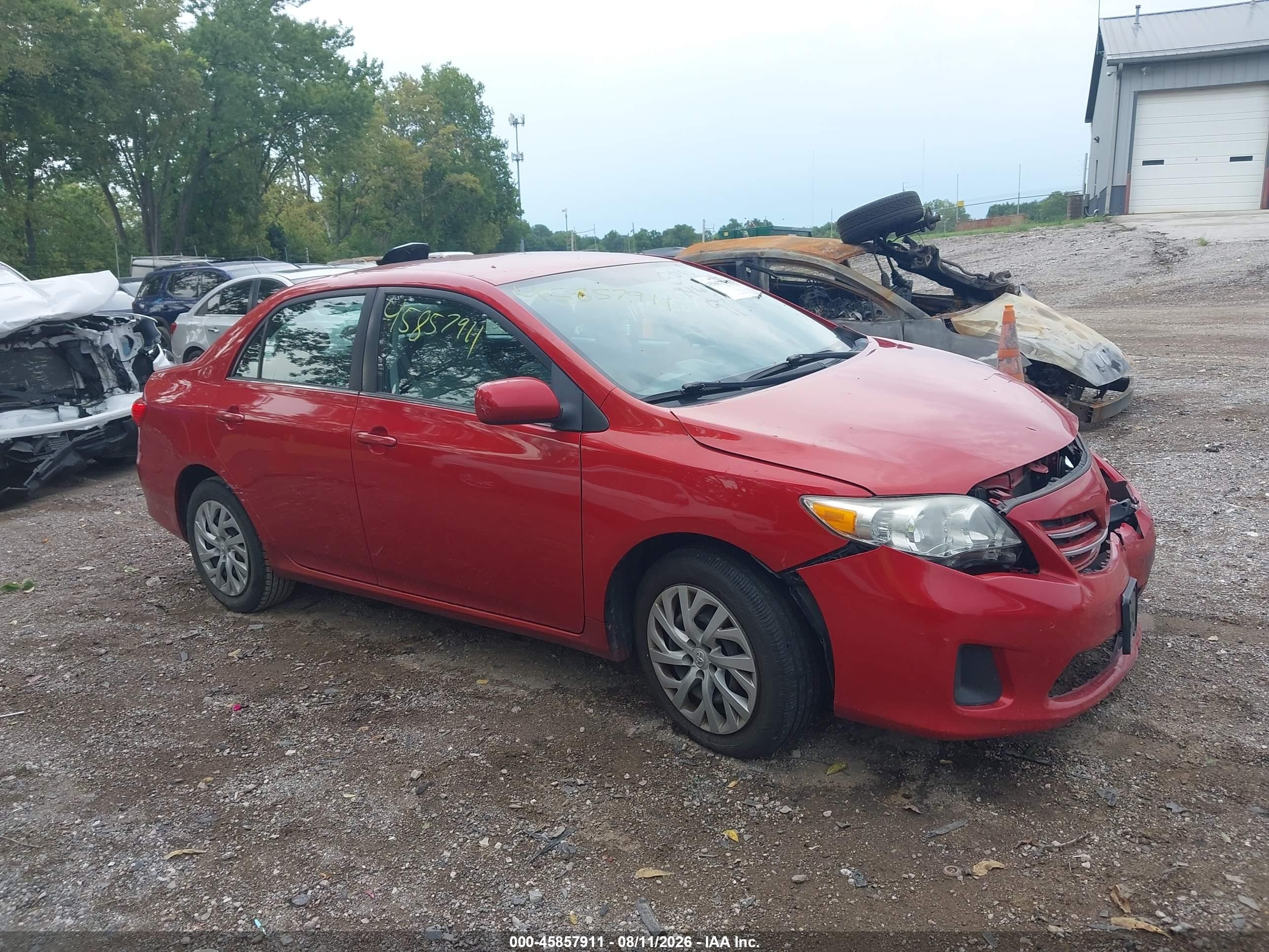 2013 Toyota Corolla Le Red vin: 2T1BU4EE5DC977641