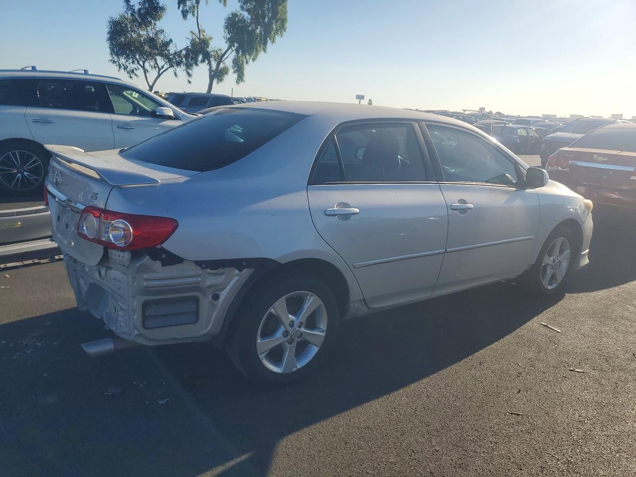 2013 Toyota Corolla S Серебряный vin: 2T1BU4EE5DC994424