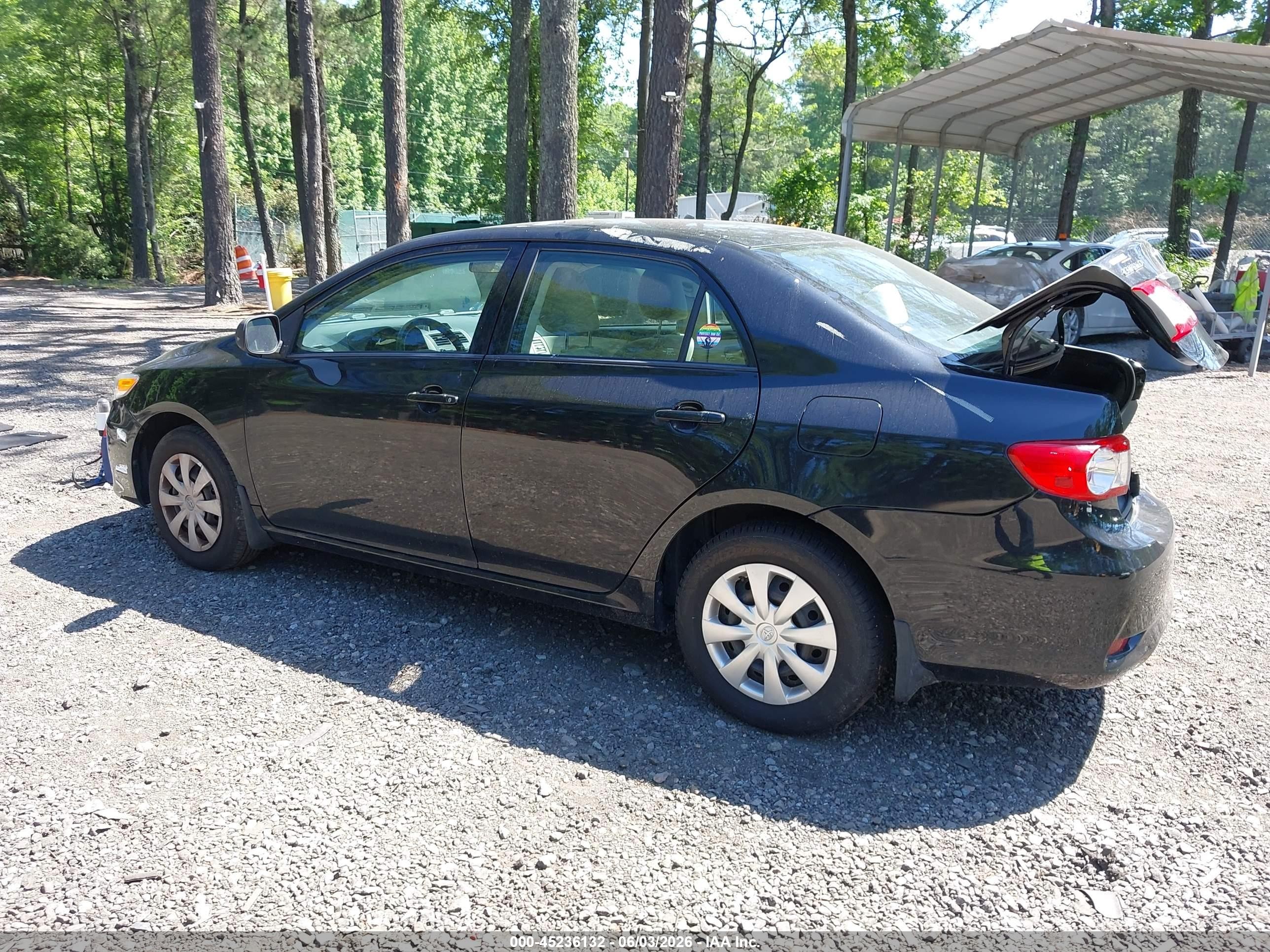 2013 Toyota Corolla L Black vin: 2T1BU4EE5DC998618