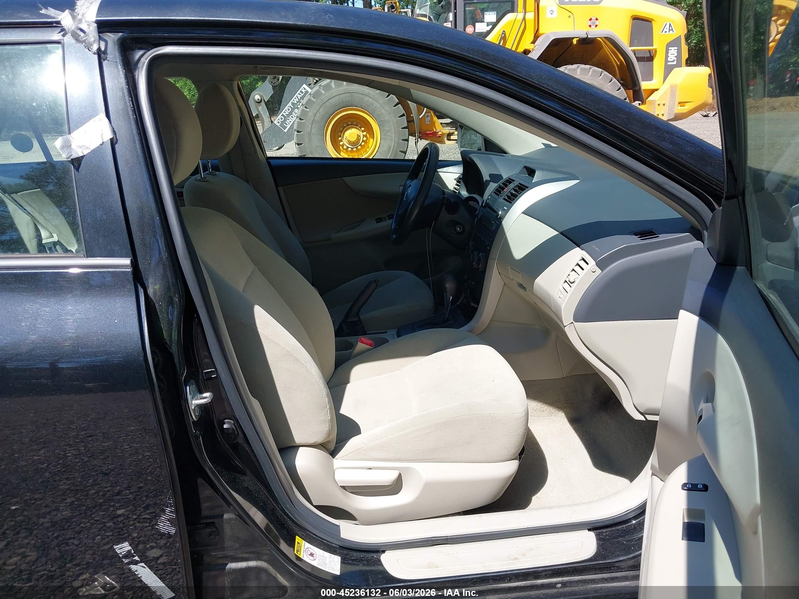 2013 Toyota Corolla L Black vin: 2T1BU4EE5DC998618