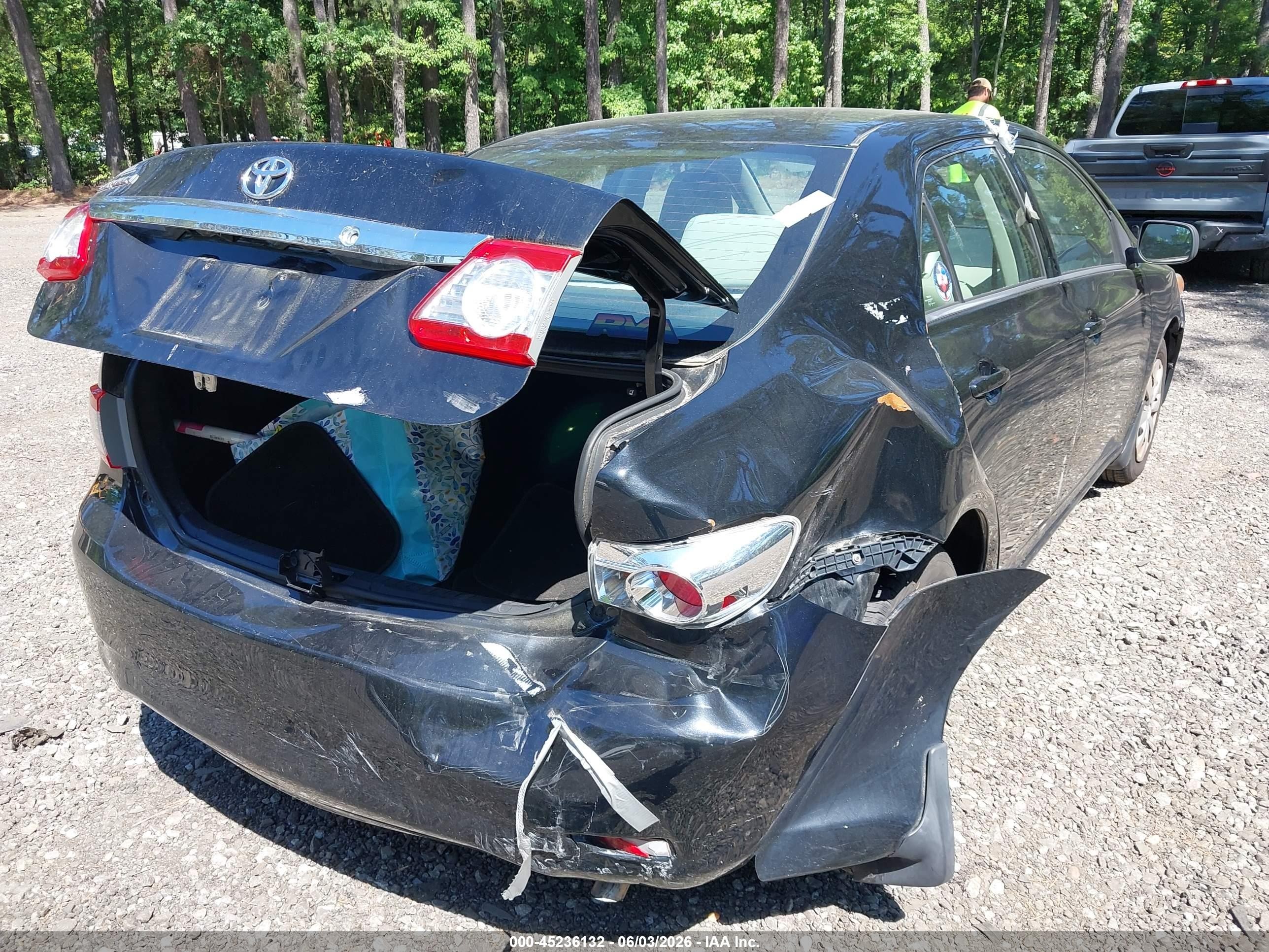 2013 Toyota Corolla L Black vin: 2T1BU4EE5DC998618