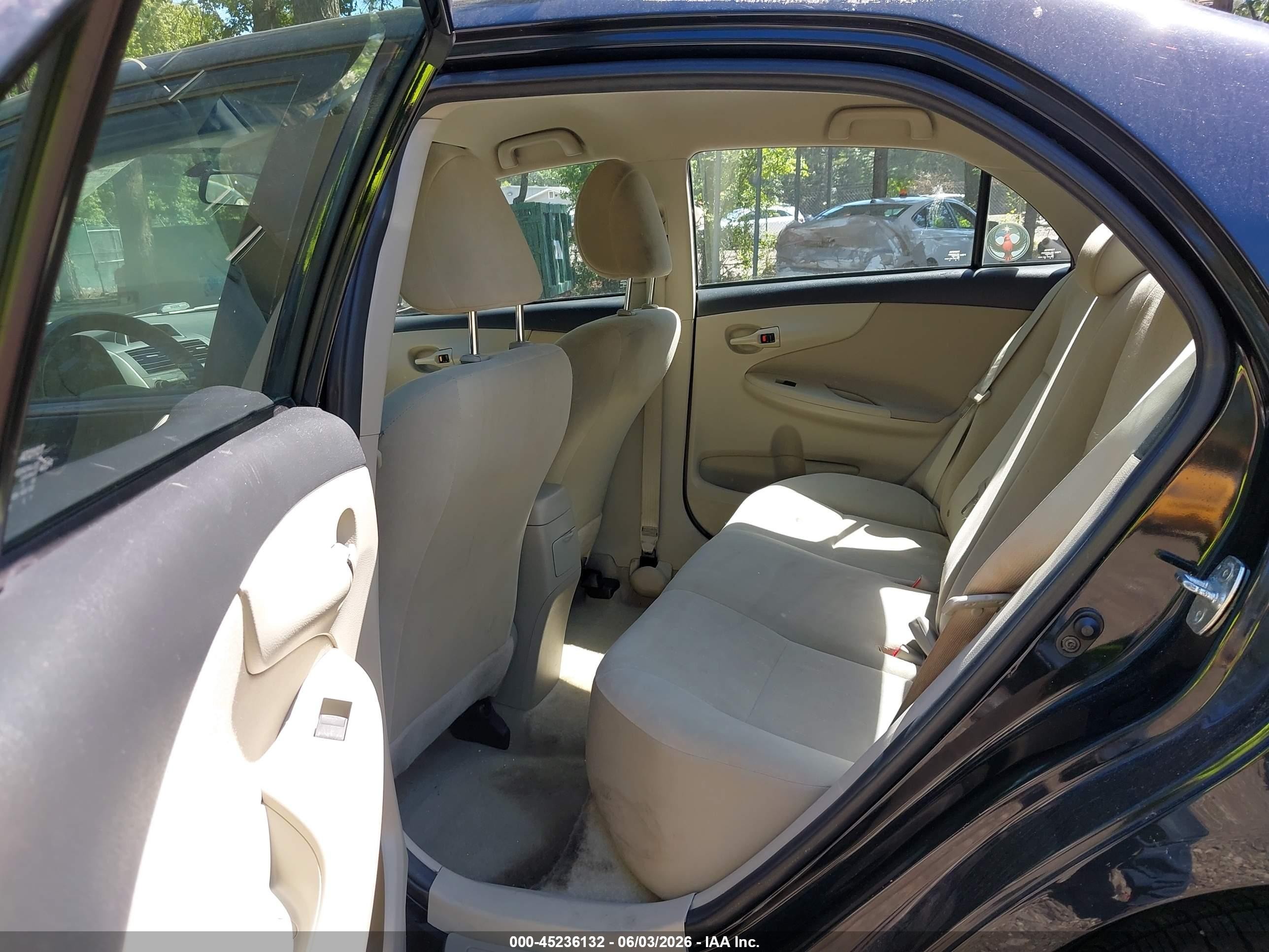 2013 Toyota Corolla L Black vin: 2T1BU4EE5DC998618