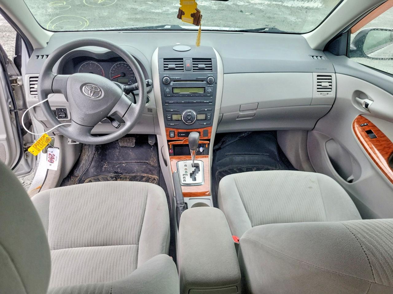 2010 Toyota Corolla Base Silver vin: 2T1BU4EE6AC203376