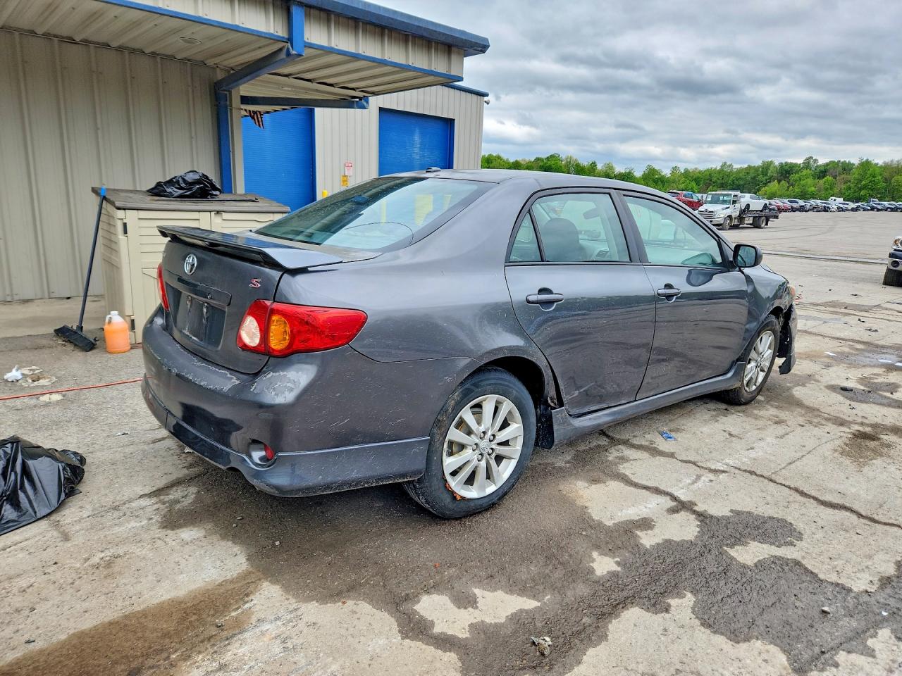 2010 Toyota Corolla S Gray vin: 2T1BU4EE6AC241013