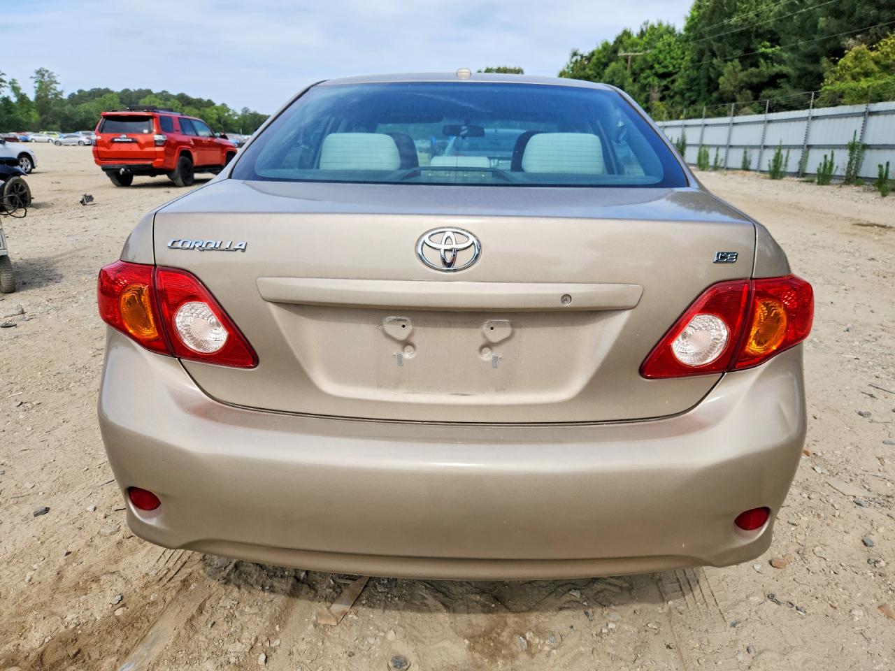 2010 Toyota Corolla Le Brown vin: 2T1BU4EE6AC241030