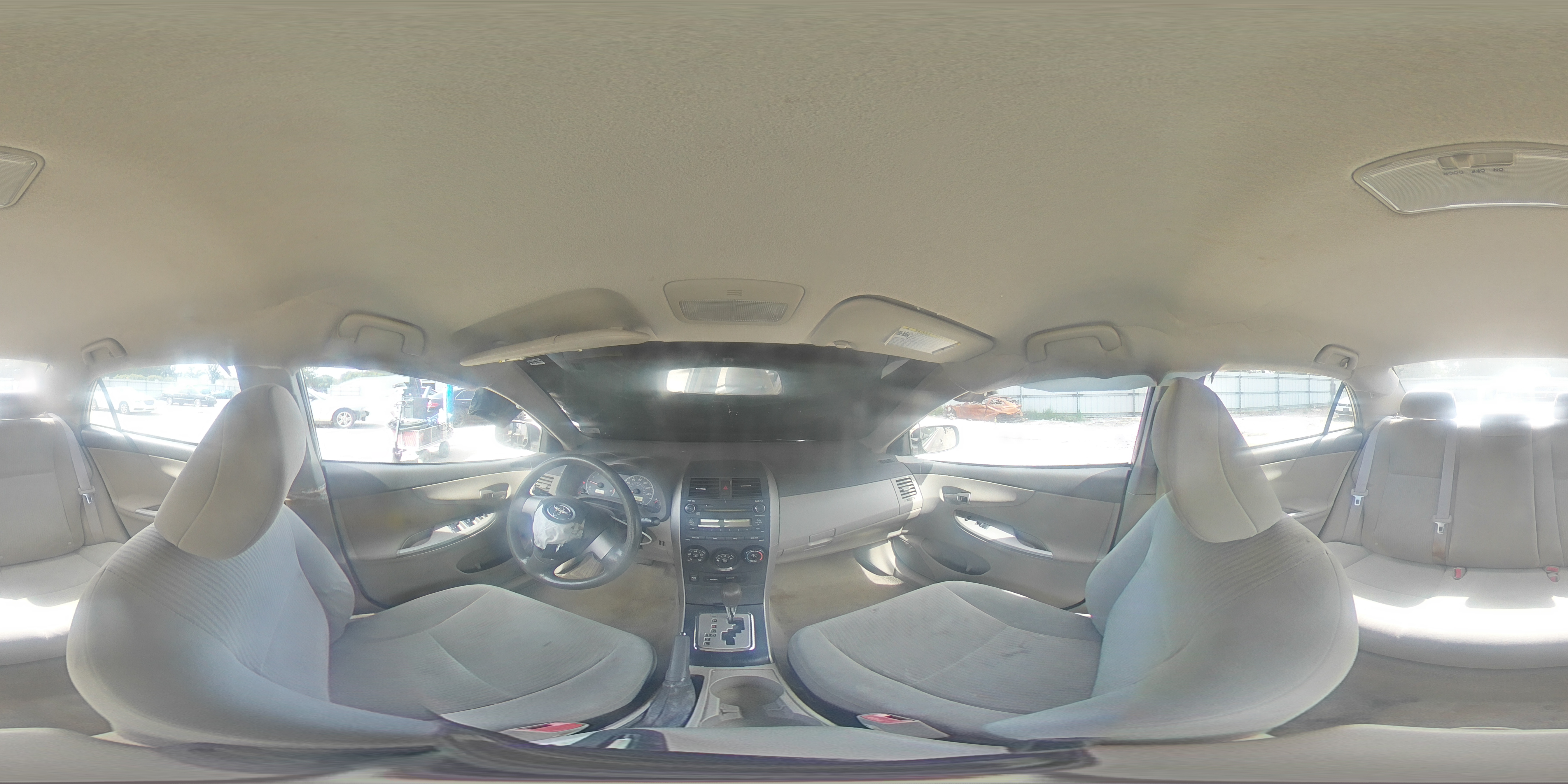 2010 Toyota Corolla Le Brown vin: 2T1BU4EE6AC241030