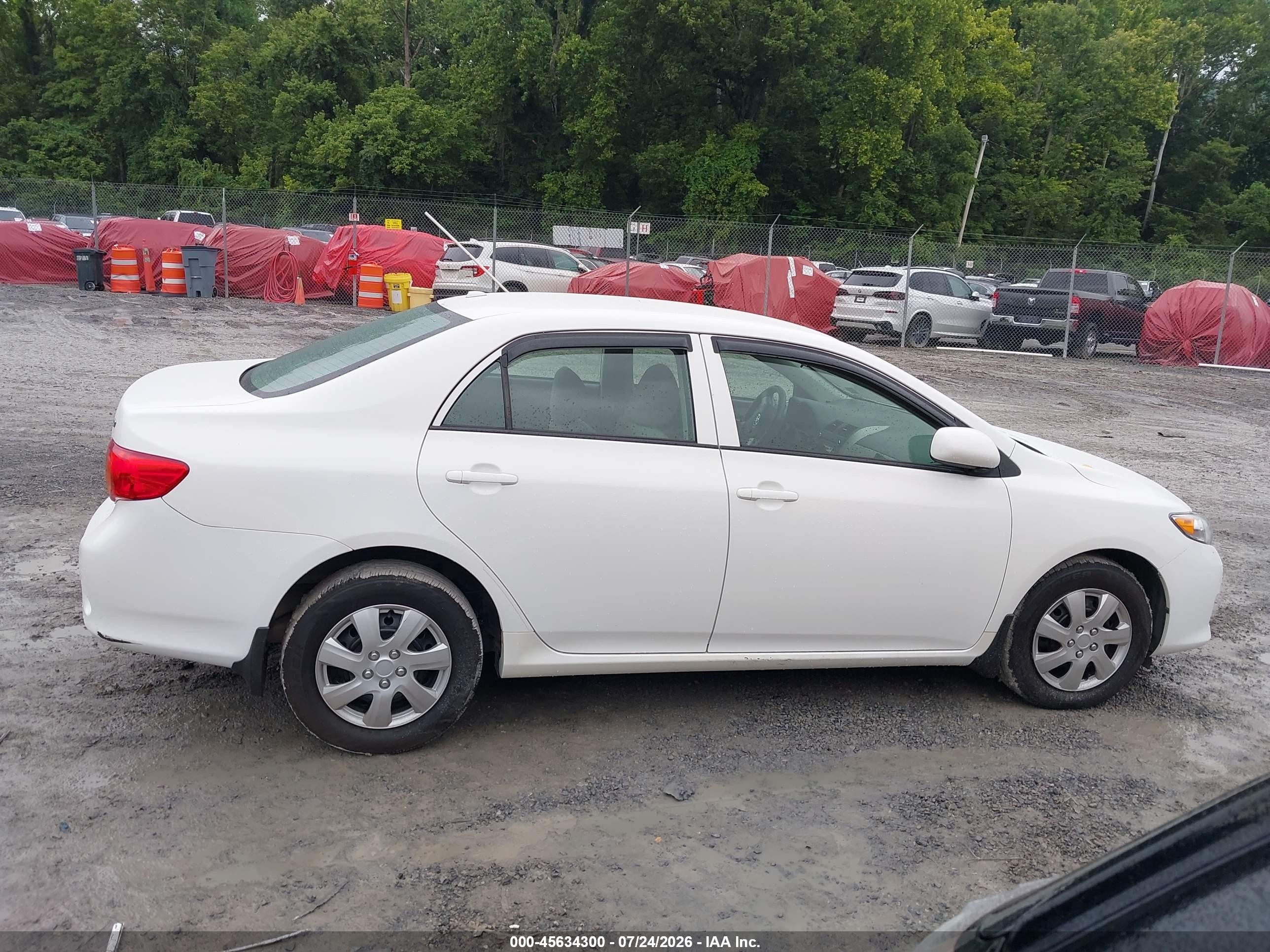 2010 Toyota Corolla Le Белый vin: 2T1BU4EE6AC243859