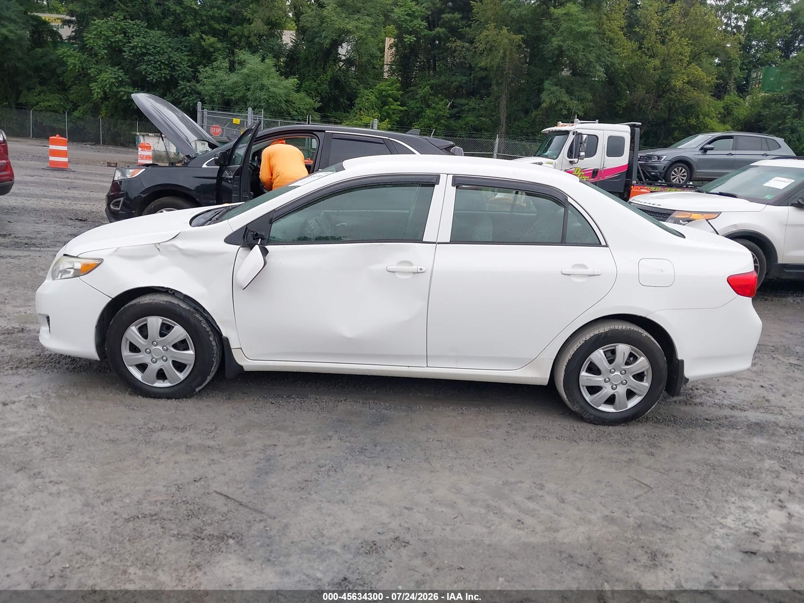 2010 Toyota Corolla Le Белый vin: 2T1BU4EE6AC243859