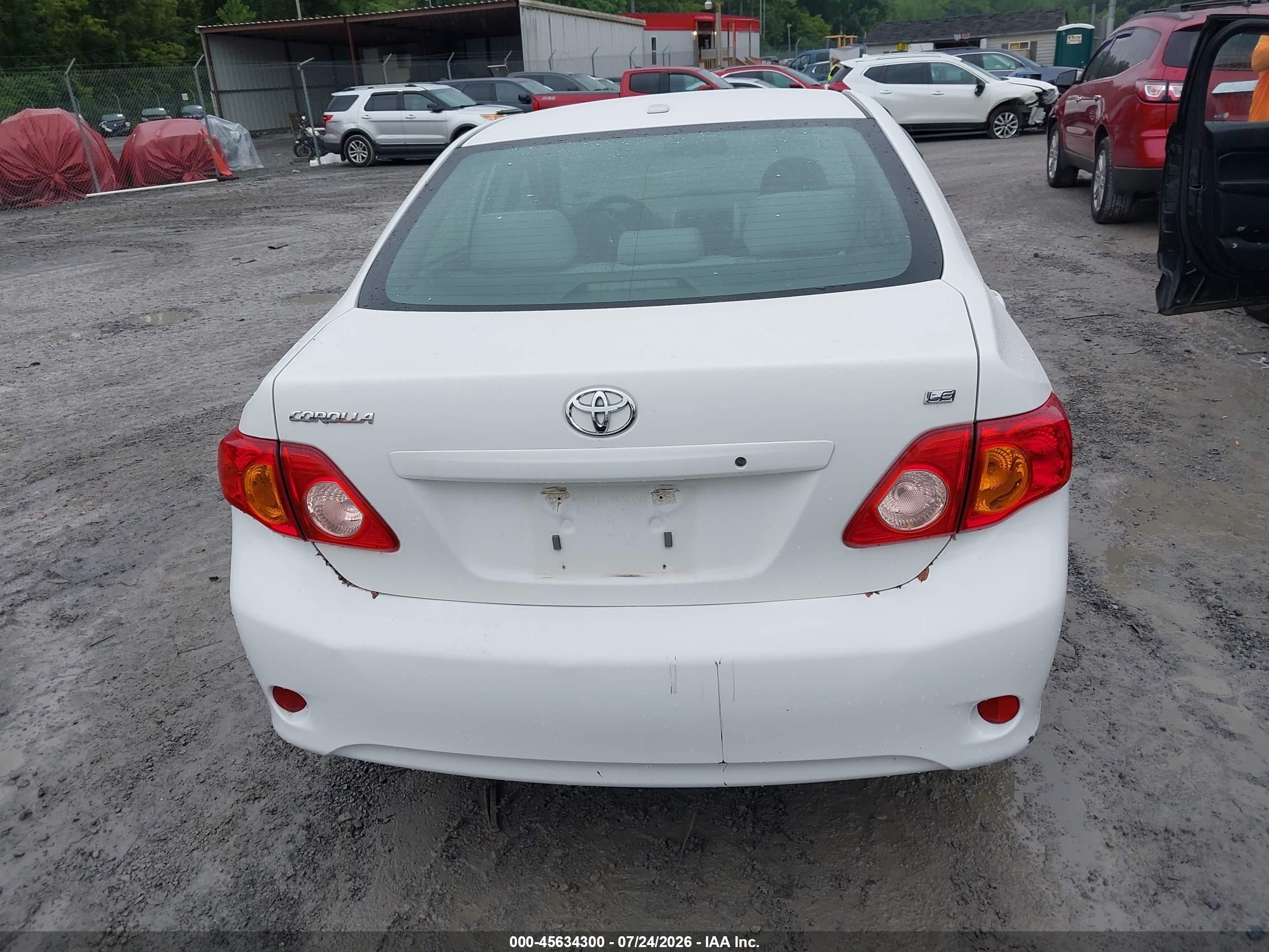2010 Toyota Corolla Le Белый vin: 2T1BU4EE6AC243859