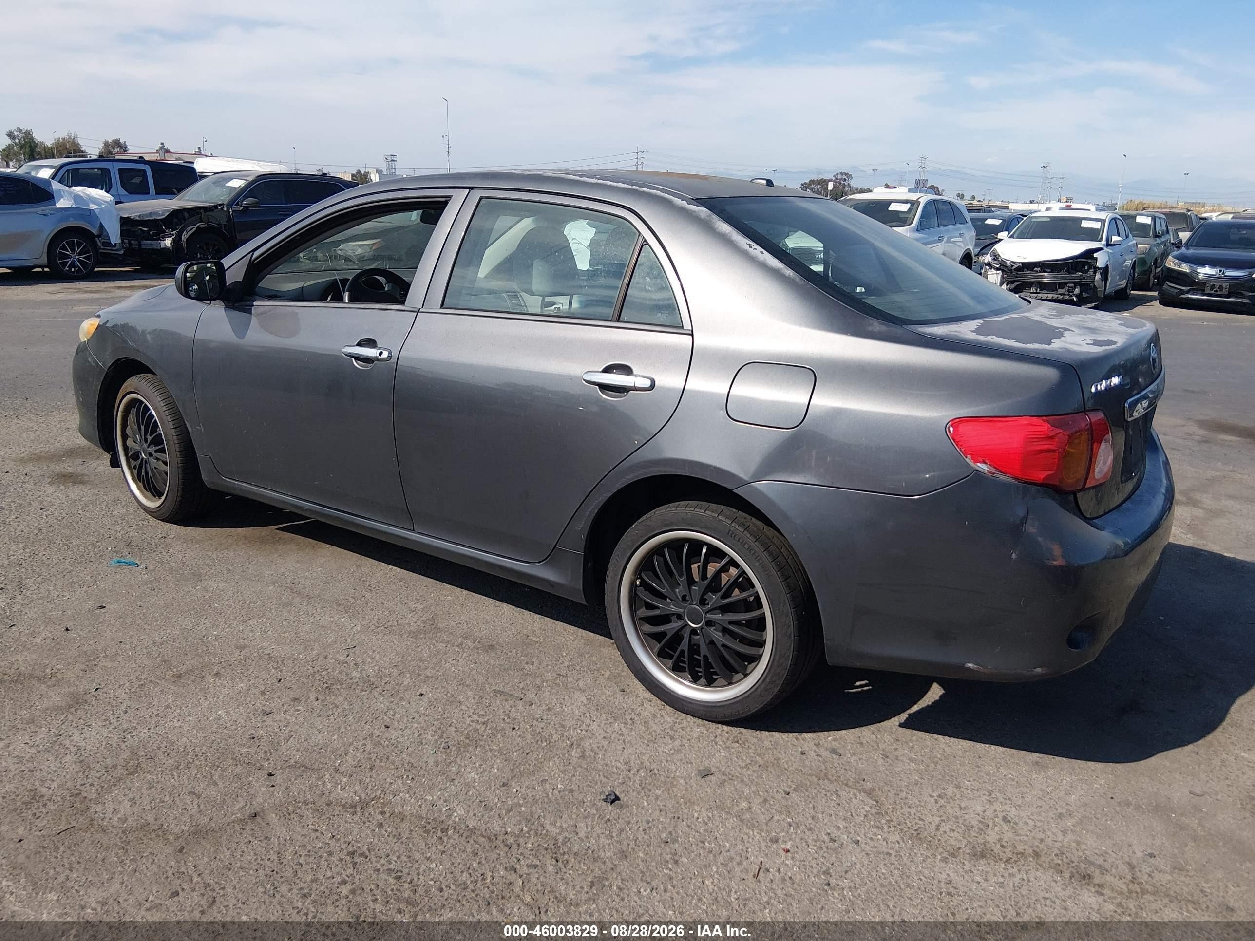 2010 Toyota Corolla Le Серый vin: 2T1BU4EE6AC254229
