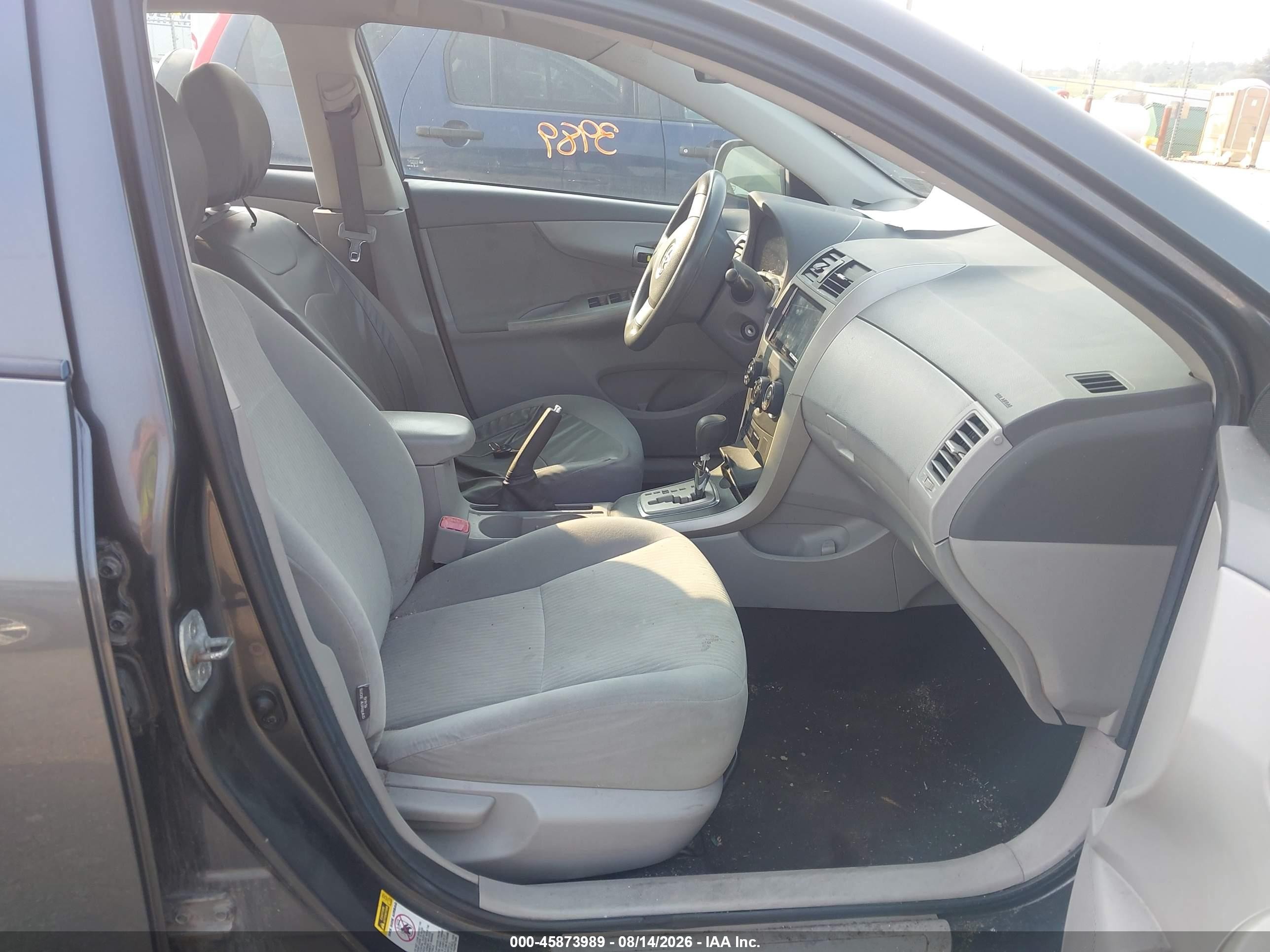 2010 Toyota Corolla Le Gray vin: 2T1BU4EE6AC257390