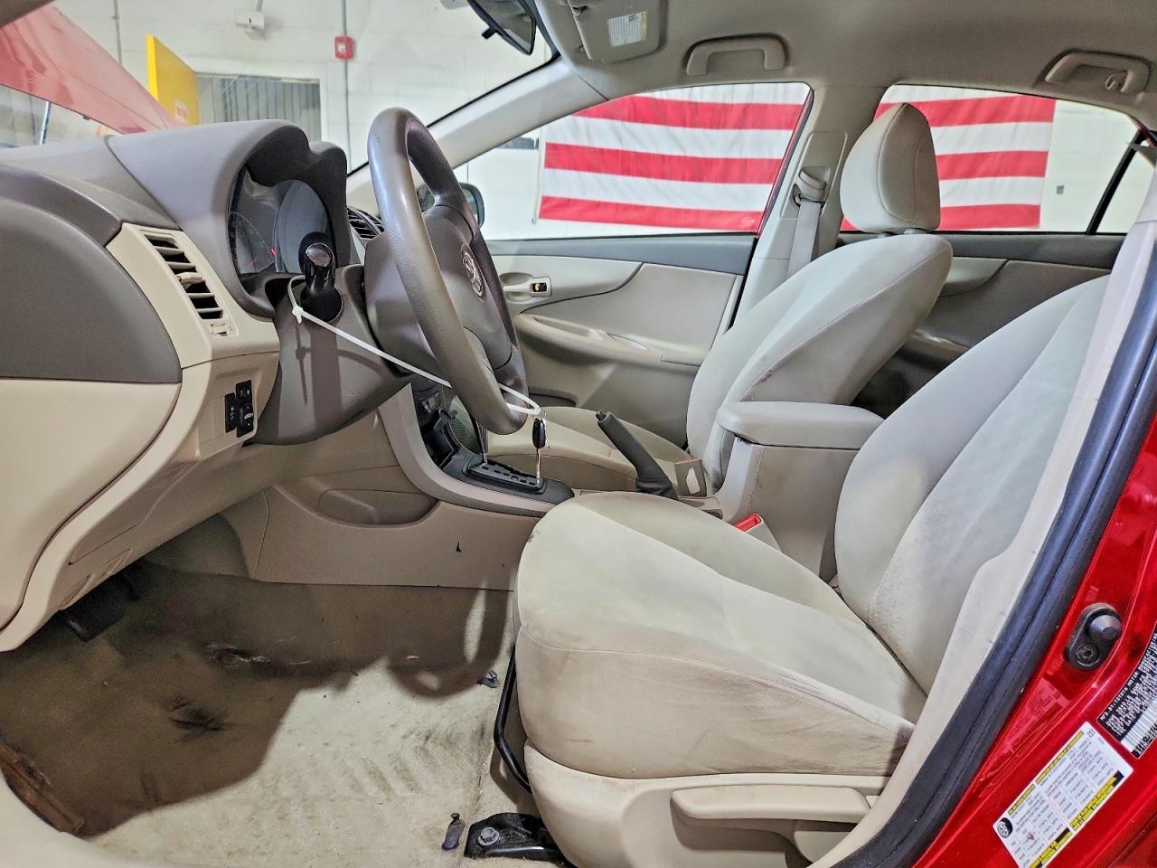 2010 Toyota Corolla Base Red vin: 2T1BU4EE6AC258524