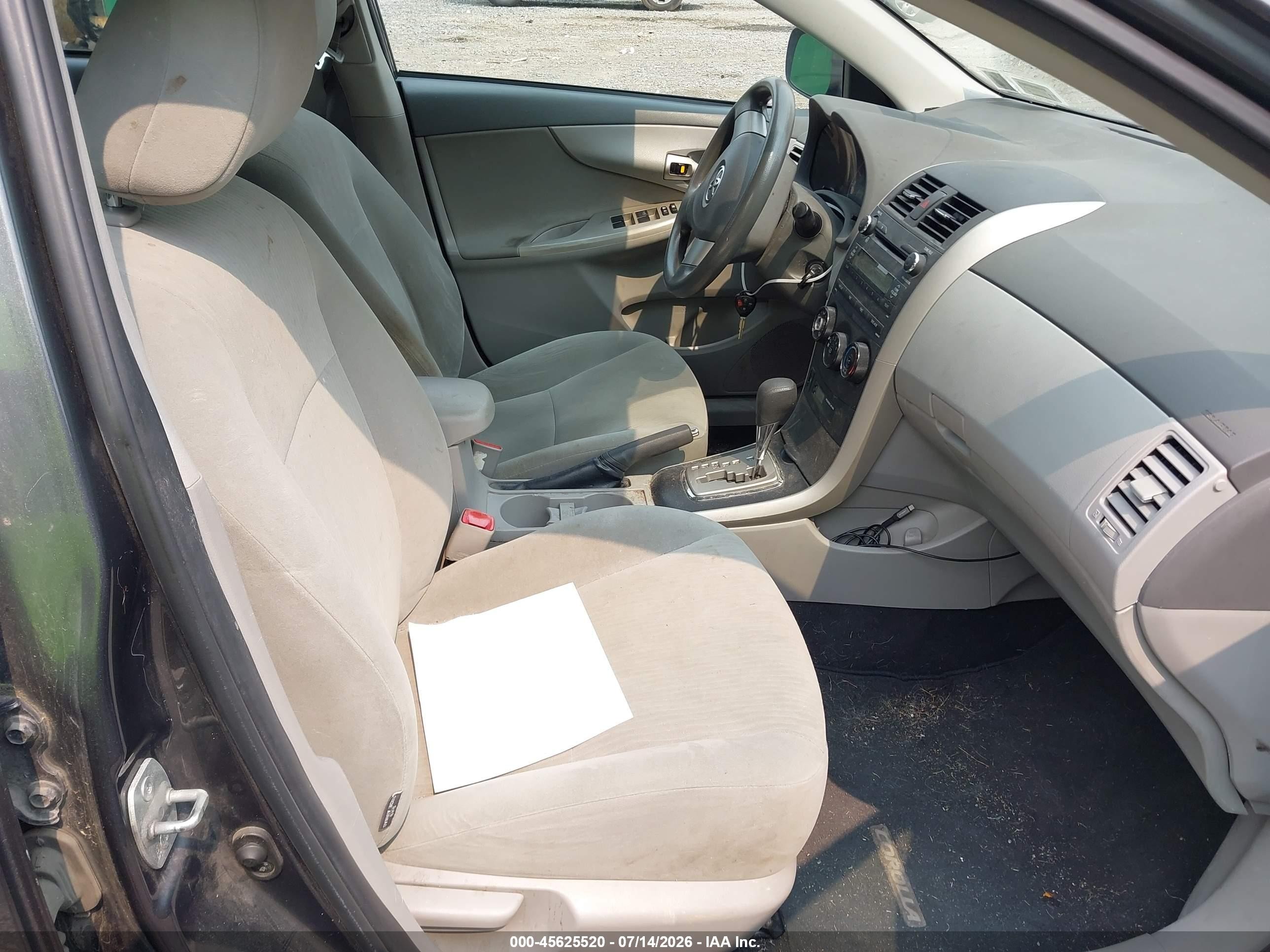 2010 Toyota Corolla Le Gray vin: 2T1BU4EE6AC302182