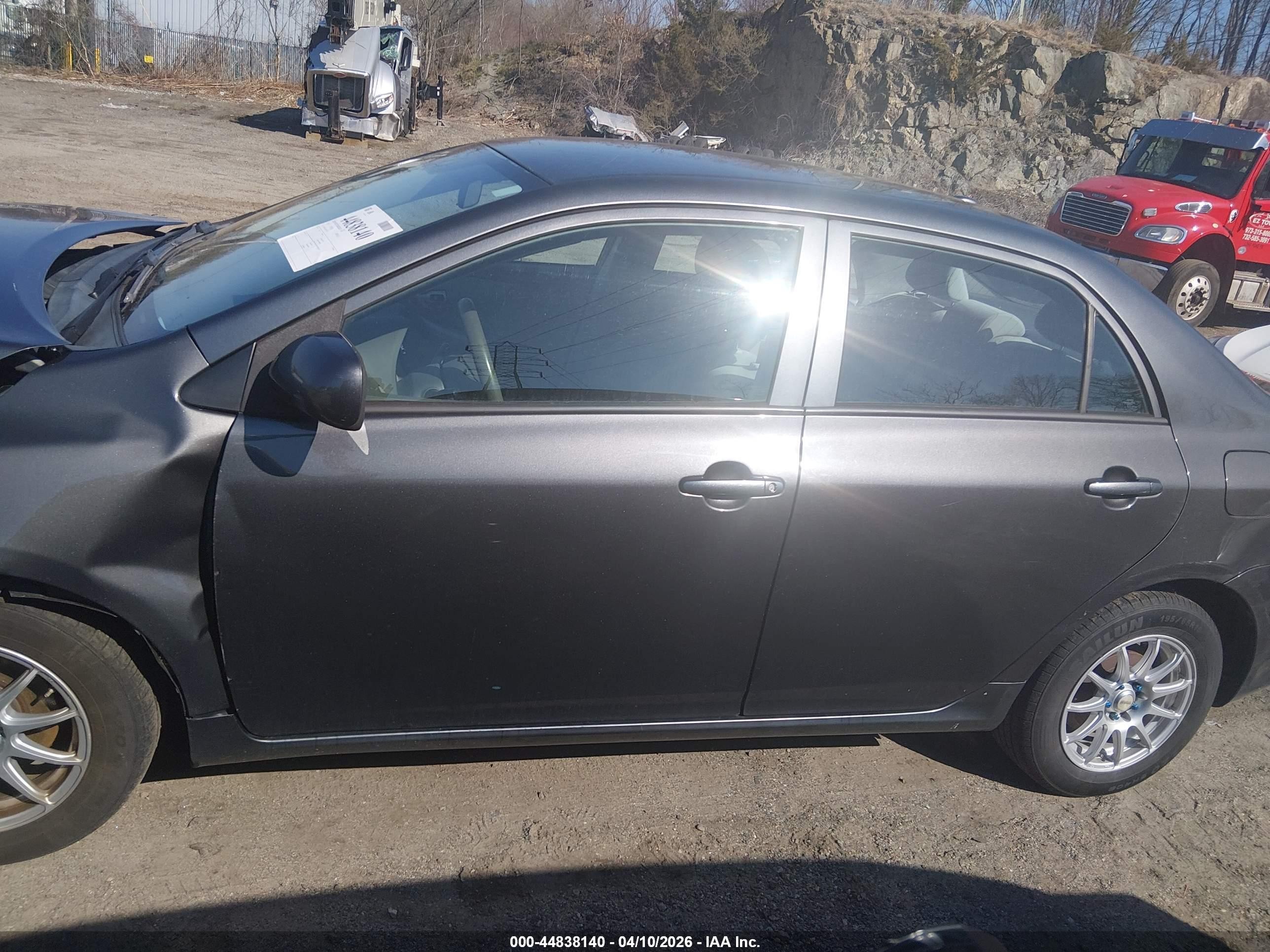 2010 Toyota Corolla Le Black vin: 2T1BU4EE6AC315515