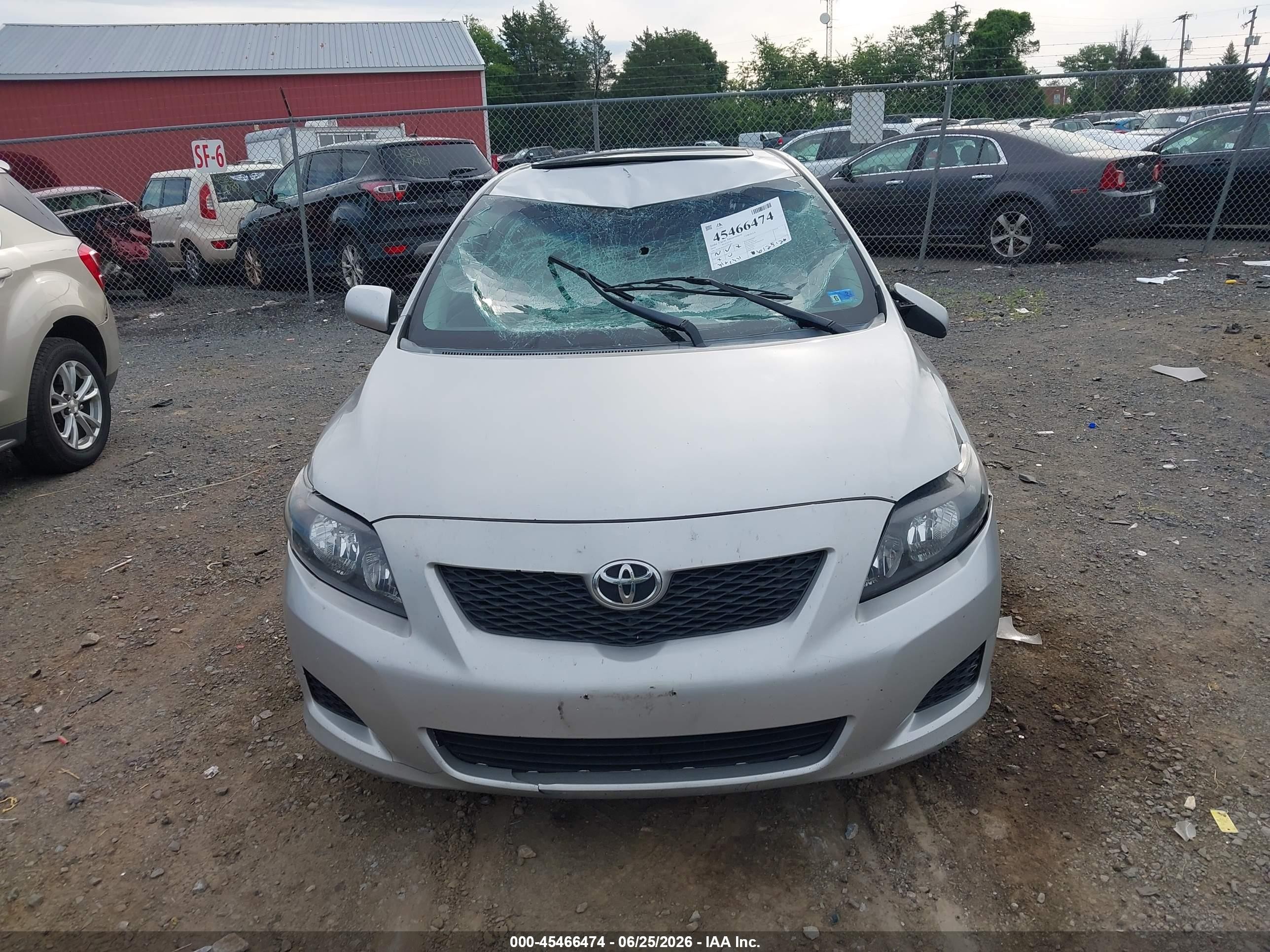 2010 Toyota Corolla Le Silver vin: 2T1BU4EE6AC318785