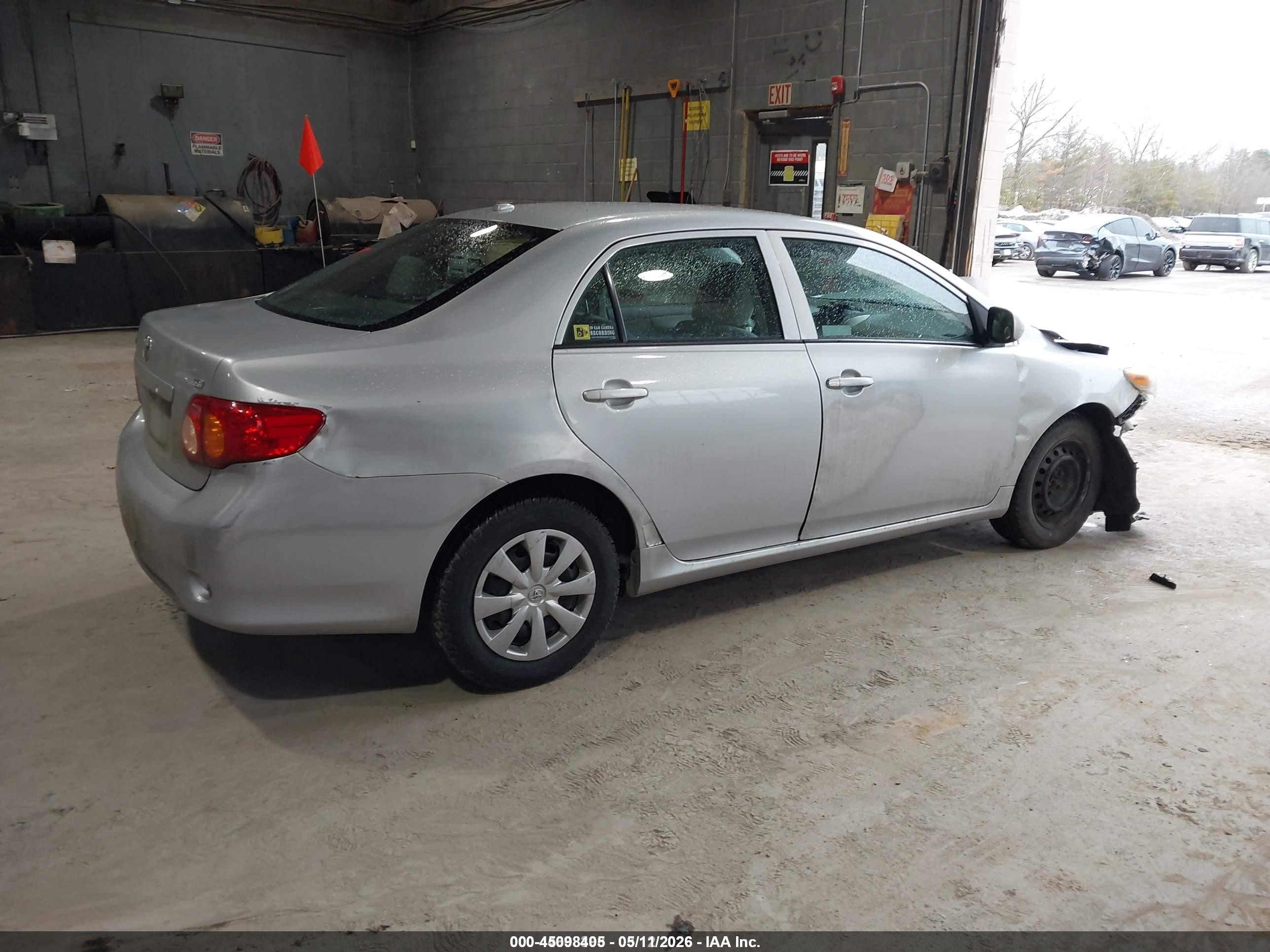2010 Toyota Corolla Le Silver vin: 2T1BU4EE6AC349129