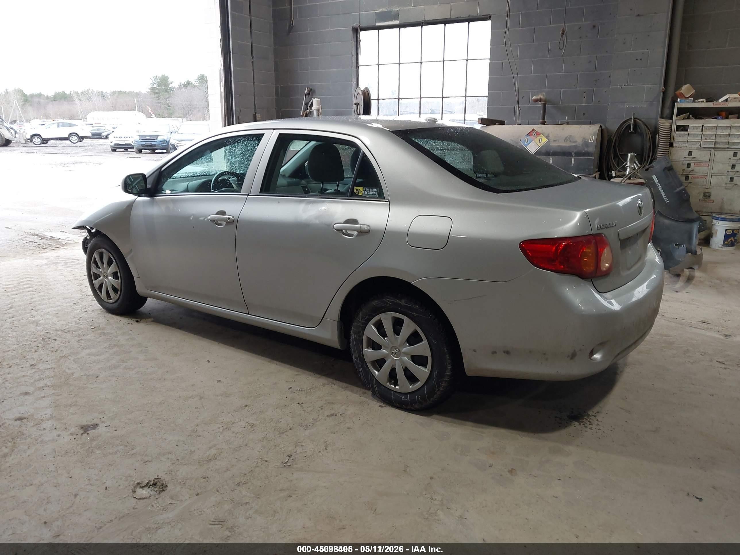 2010 Toyota Corolla Le Silver vin: 2T1BU4EE6AC349129