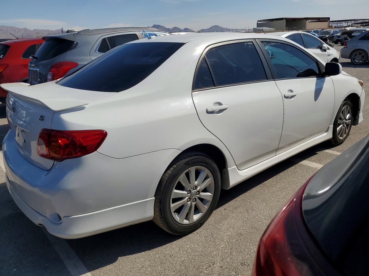 2010 Toyota Corolla S White vin: 2T1BU4EE6AC379263