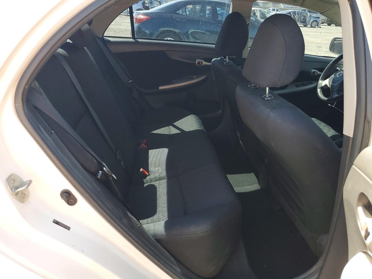 2010 Toyota Corolla S White vin: 2T1BU4EE6AC379263