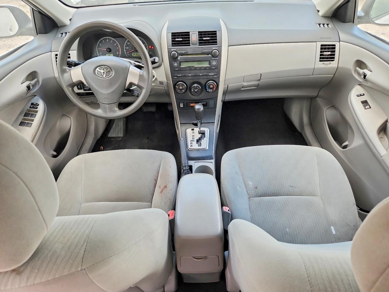 2010 Toyota Corolla Le White vin: 2T1BU4EE6AC380980