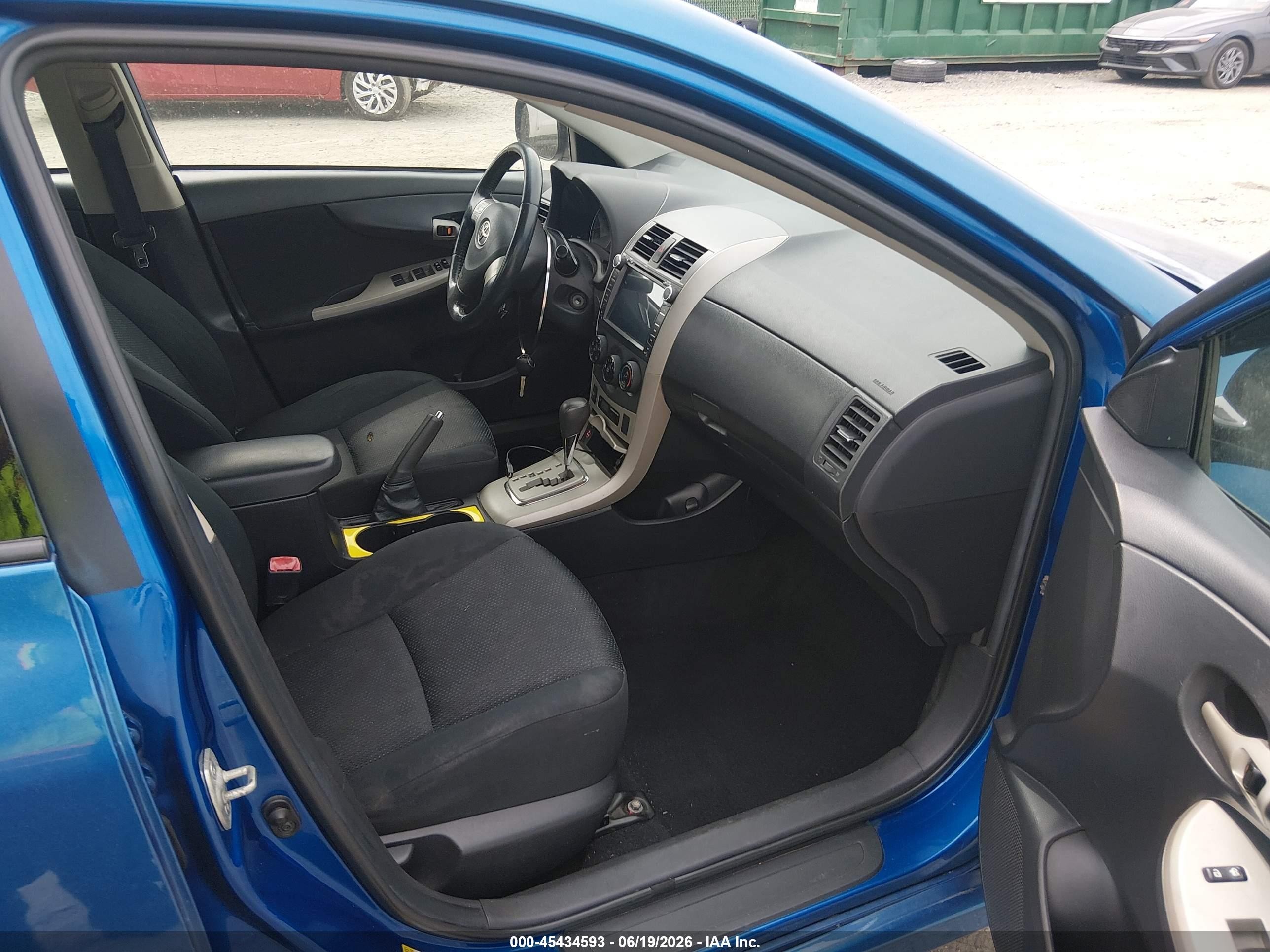2010 Toyota Corolla S Blue vin: 2T1BU4EE6AC408082