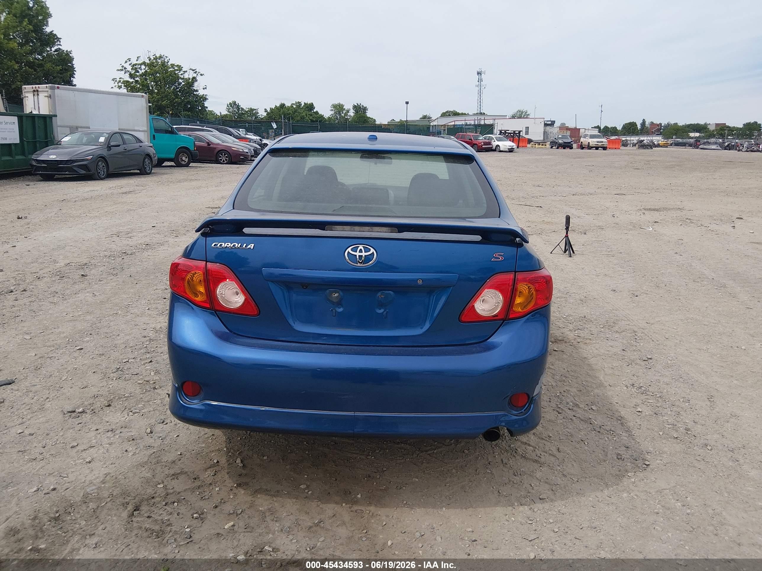 2010 Toyota Corolla S Blue vin: 2T1BU4EE6AC408082