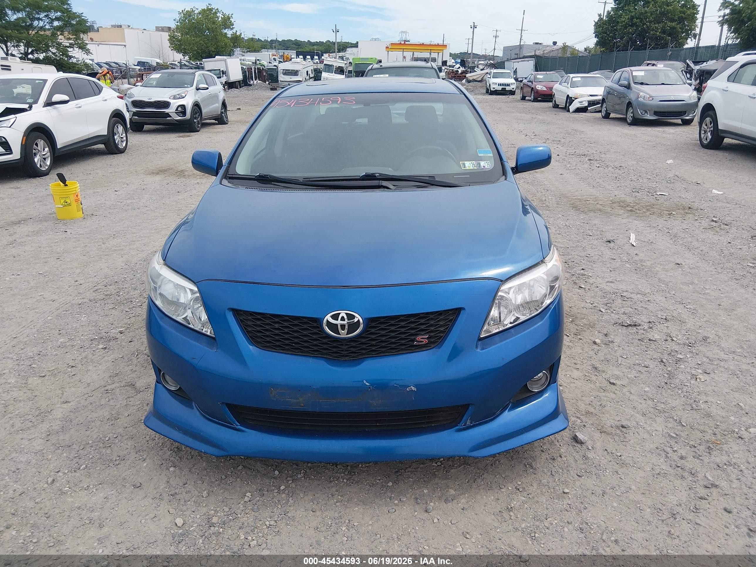 2010 Toyota Corolla S Blue vin: 2T1BU4EE6AC408082