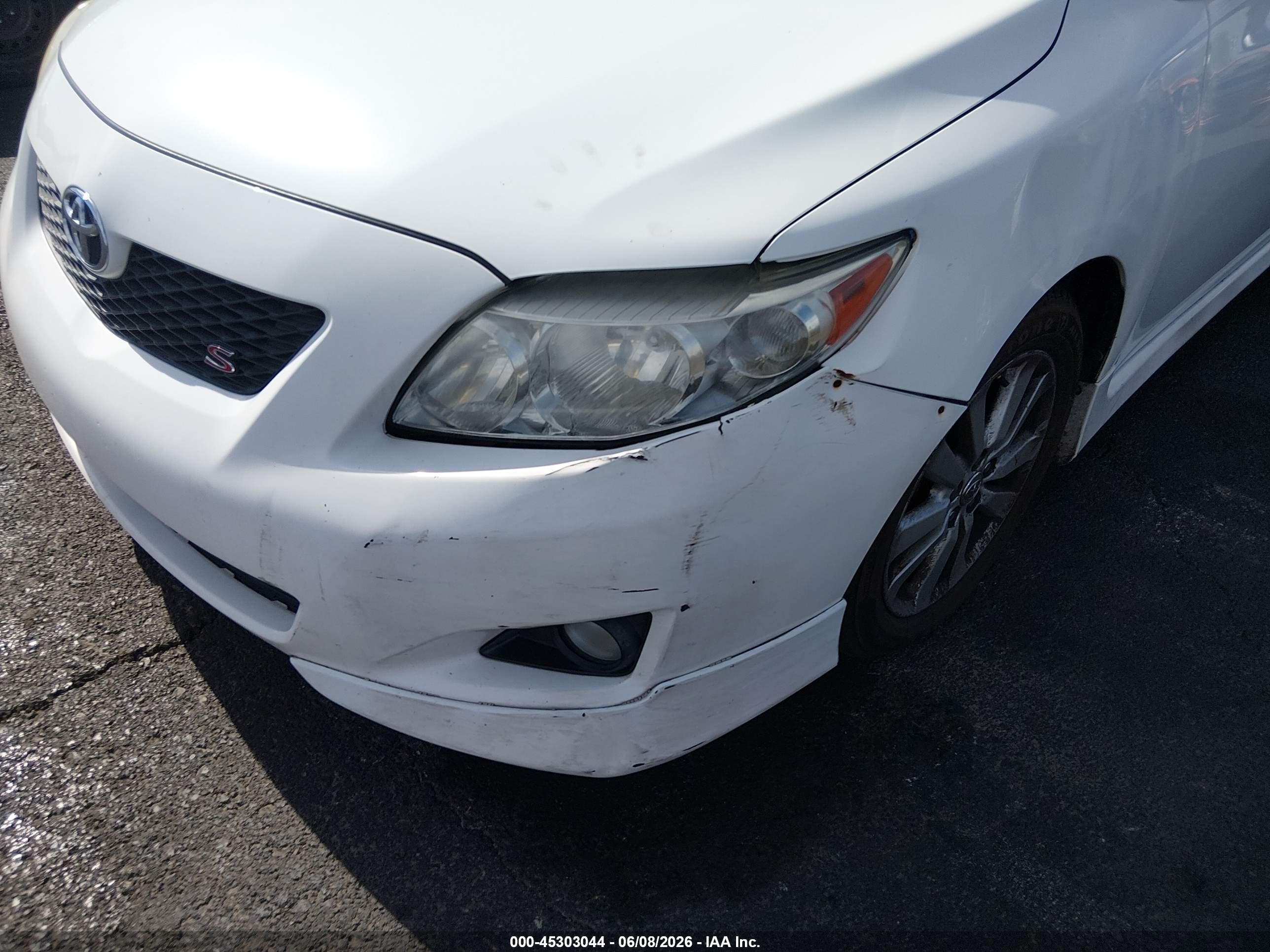 2010 Toyota Corolla S White vin: 2T1BU4EE6AC456892