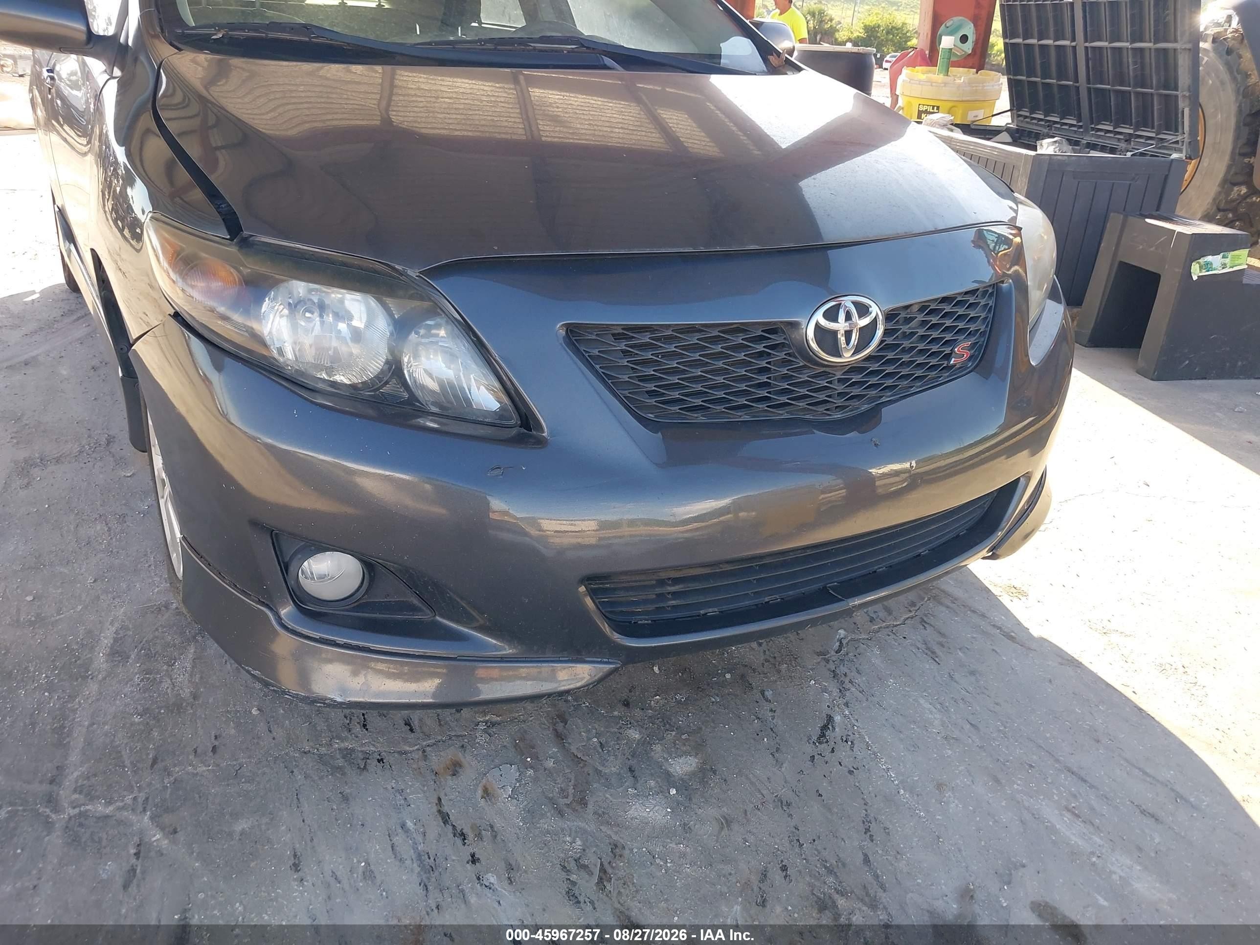 2010 Toyota Corolla S Серый vin: 2T1BU4EE6AC457914