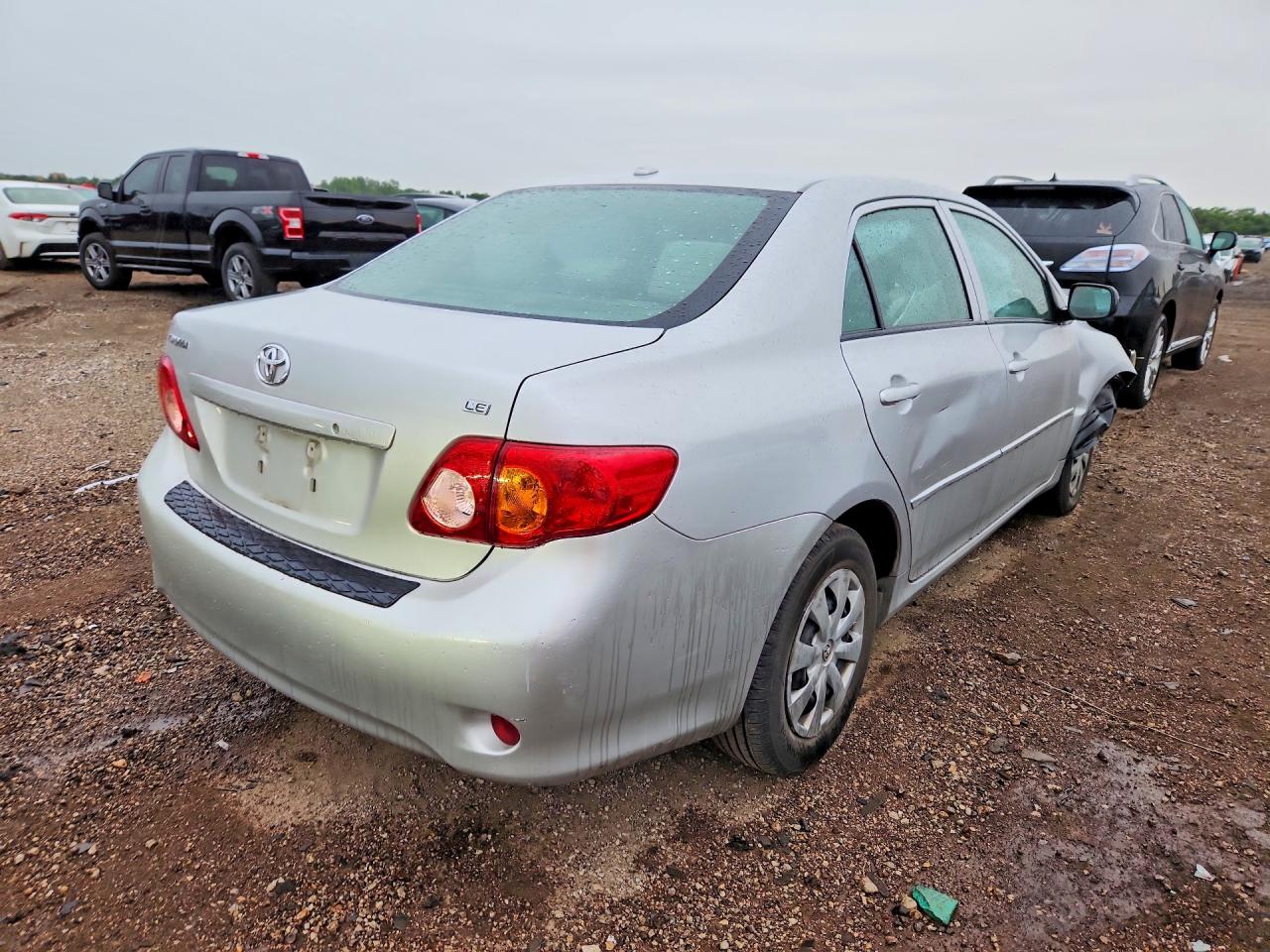 2010 Toyota Corolla Le Silver vin: 2T1BU4EE6AC478570
