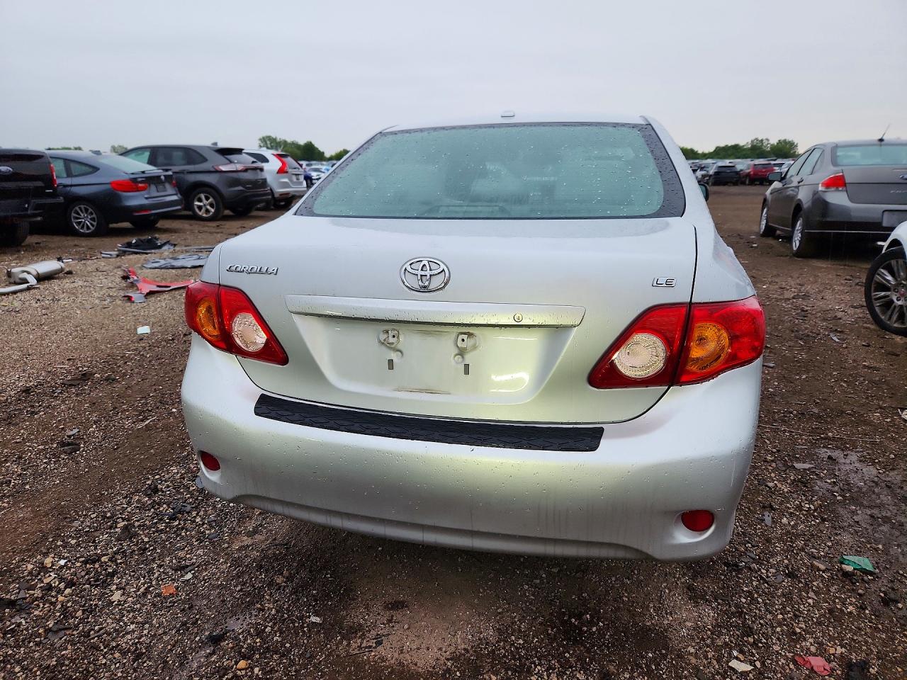 2010 Toyota Corolla Le Silver vin: 2T1BU4EE6AC478570