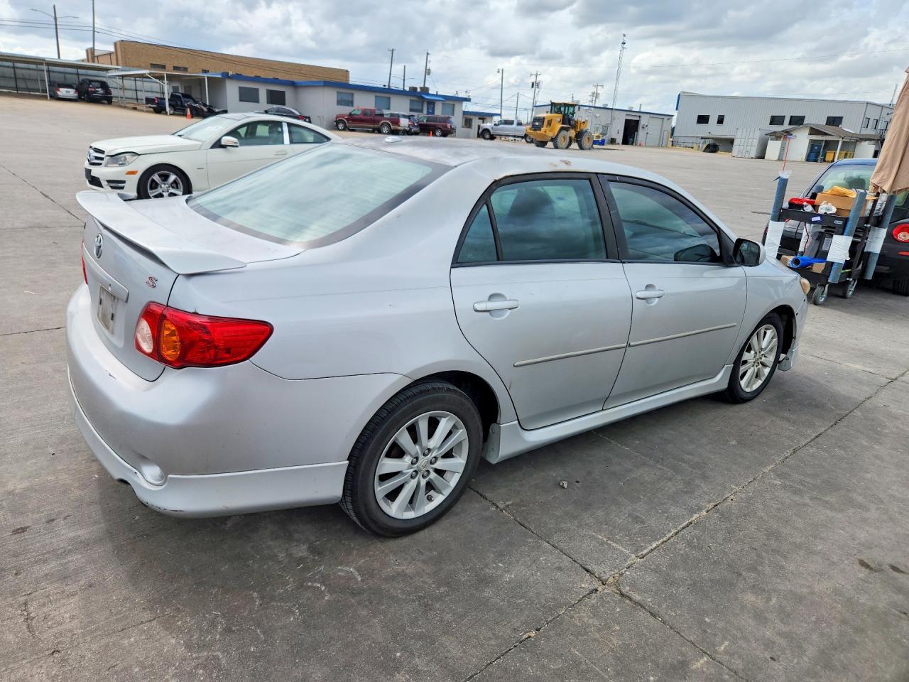 2010 Toyota Corolla S Silver vin: 2T1BU4EE6AC501667