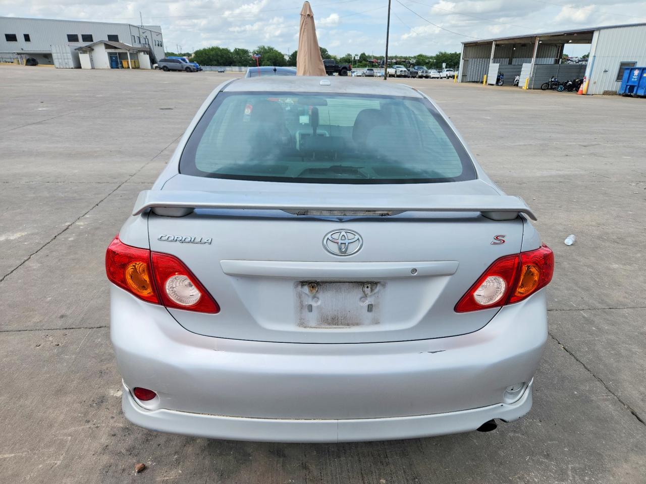 2010 Toyota Corolla S Silver vin: 2T1BU4EE6AC501667