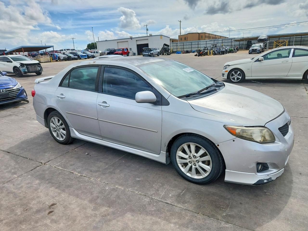 2010 Toyota Corolla S Silver vin: 2T1BU4EE6AC501667
