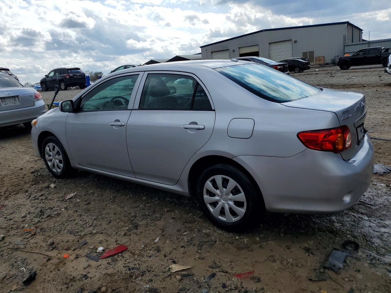 2010 Toyota Corolla Le Silver vin: 2T1BU4EE6AC503032