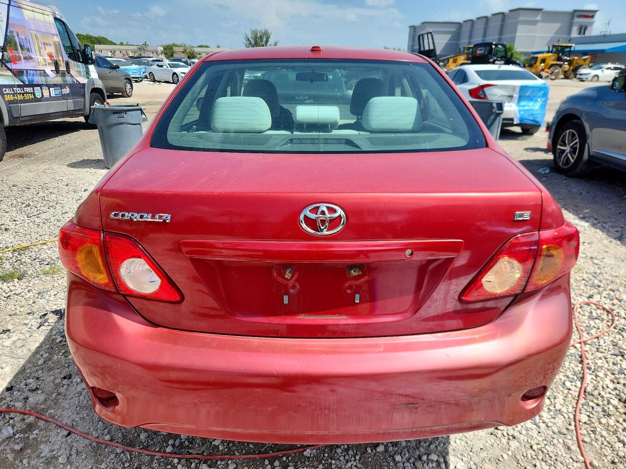 2010 Toyota Corolla Le Red vin: 2T1BU4EE6AC503788