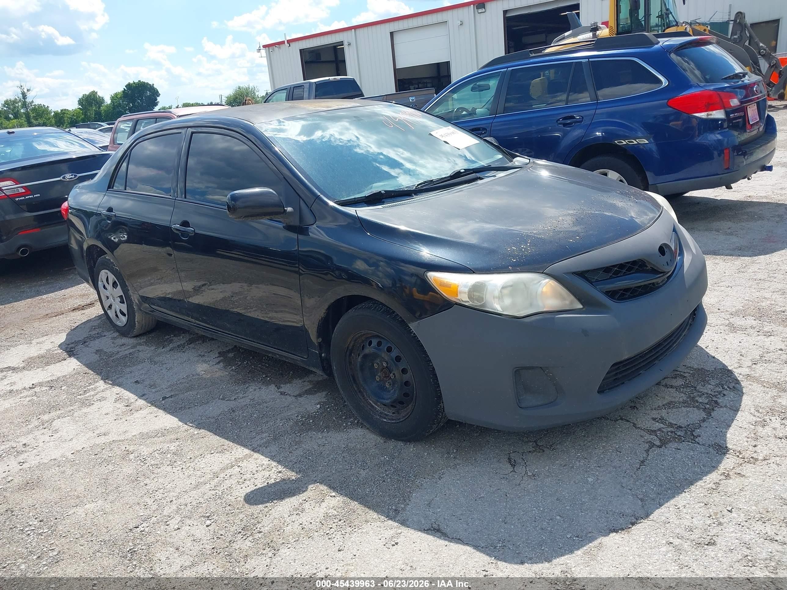 2011 Toyota Corolla Le Black vin: 2T1BU4EE6BC551311