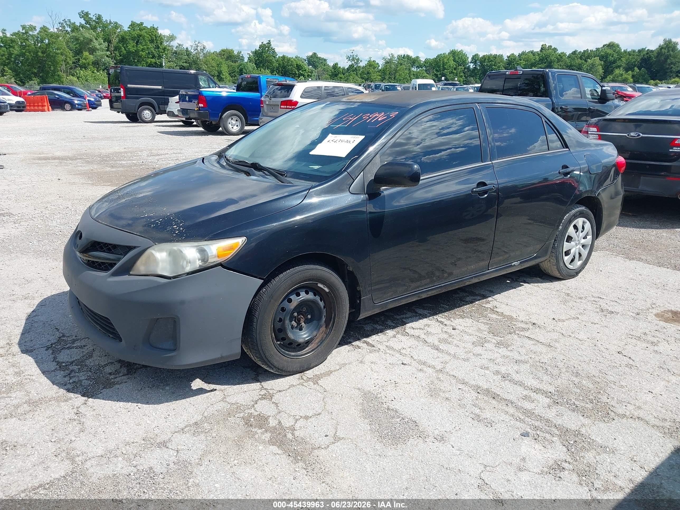 2011 Toyota Corolla Le Black vin: 2T1BU4EE6BC551311