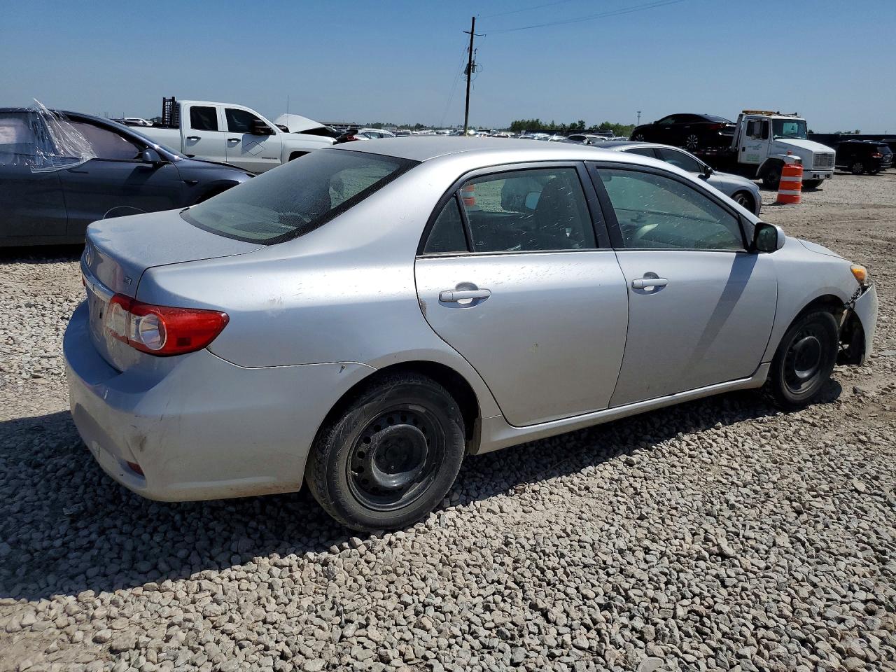 2011 Toyota Corolla Le Silver vin: 2T1BU4EE6BC585703