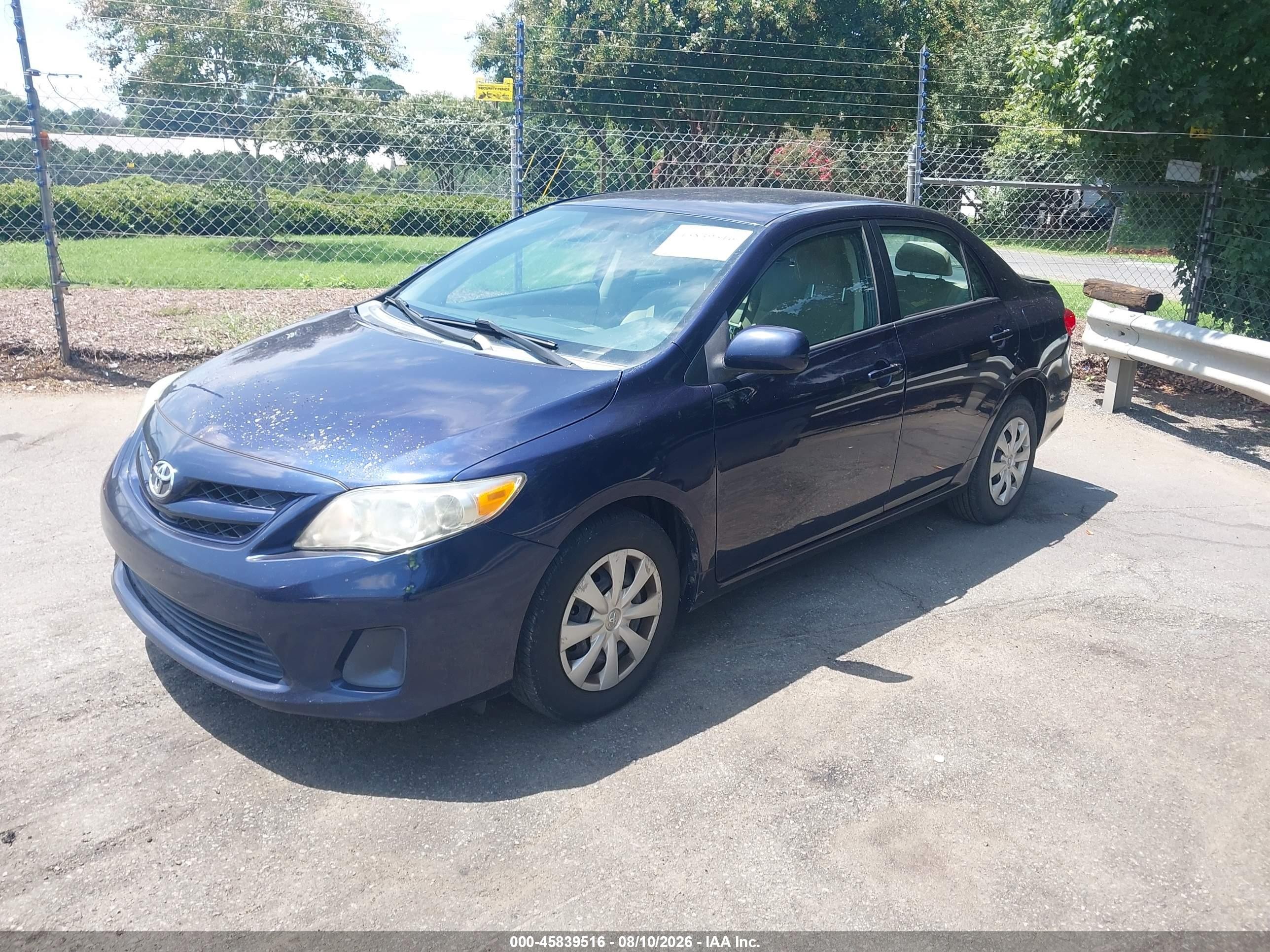 2011 Toyota Corolla Le Blue vin: 2T1BU4EE6BC605643