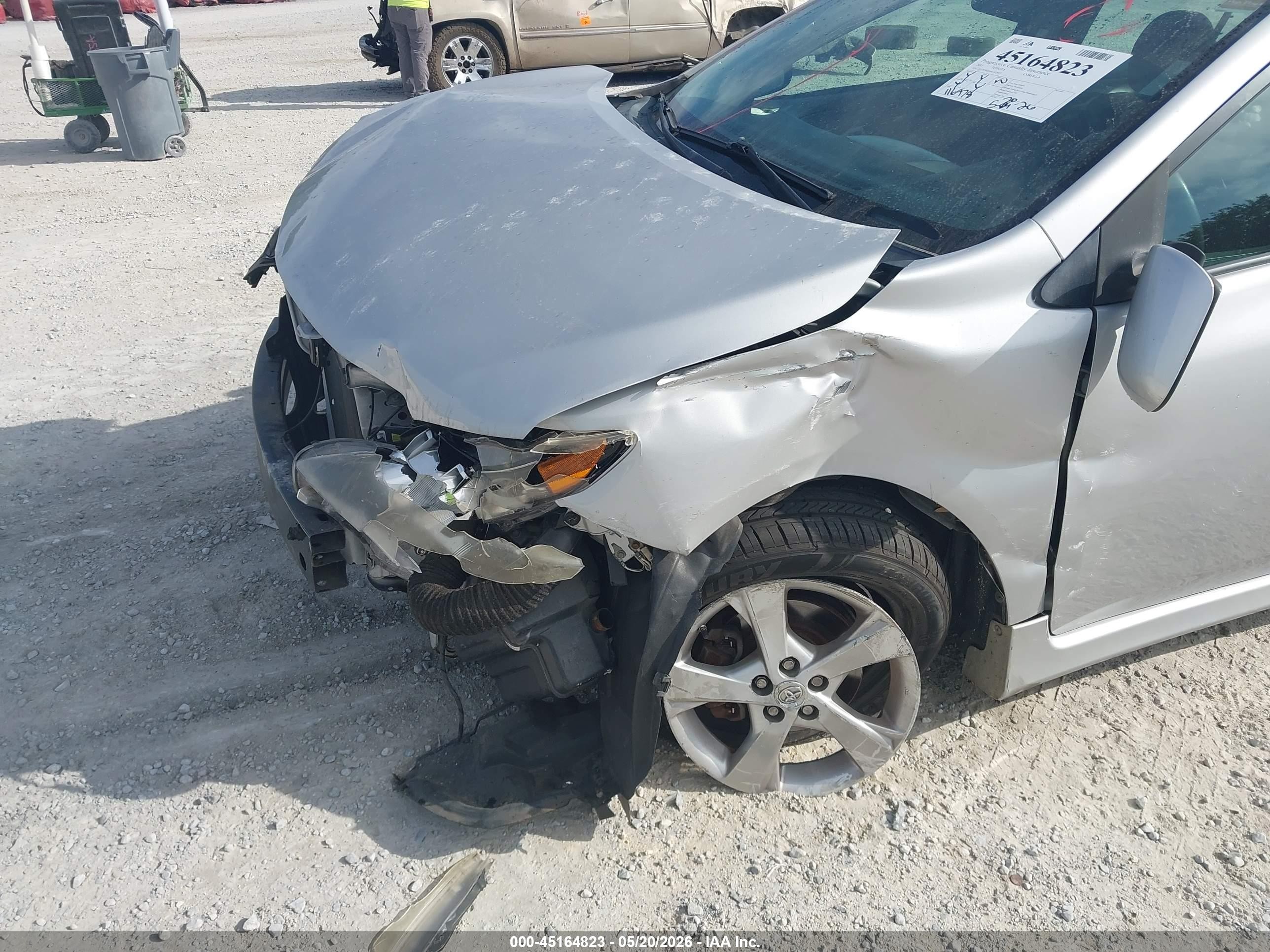 2011 Toyota Corolla S Silver vin: 2T1BU4EE6BC622927