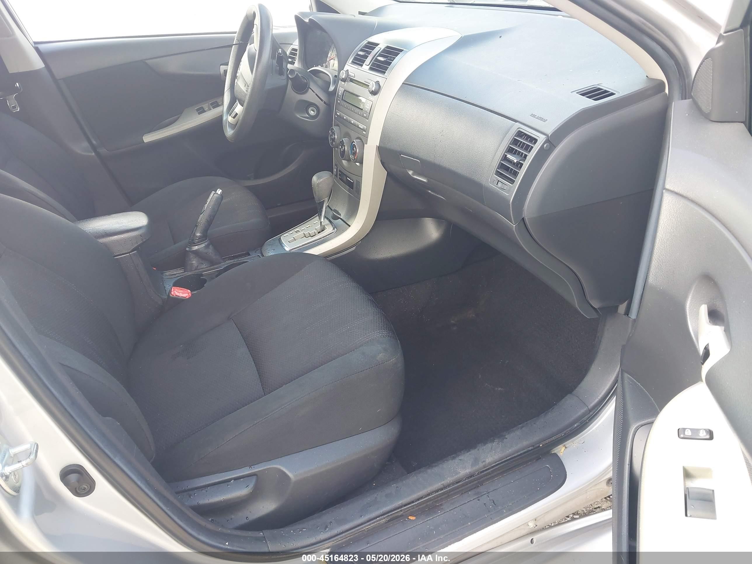 2011 Toyota Corolla S Silver vin: 2T1BU4EE6BC622927