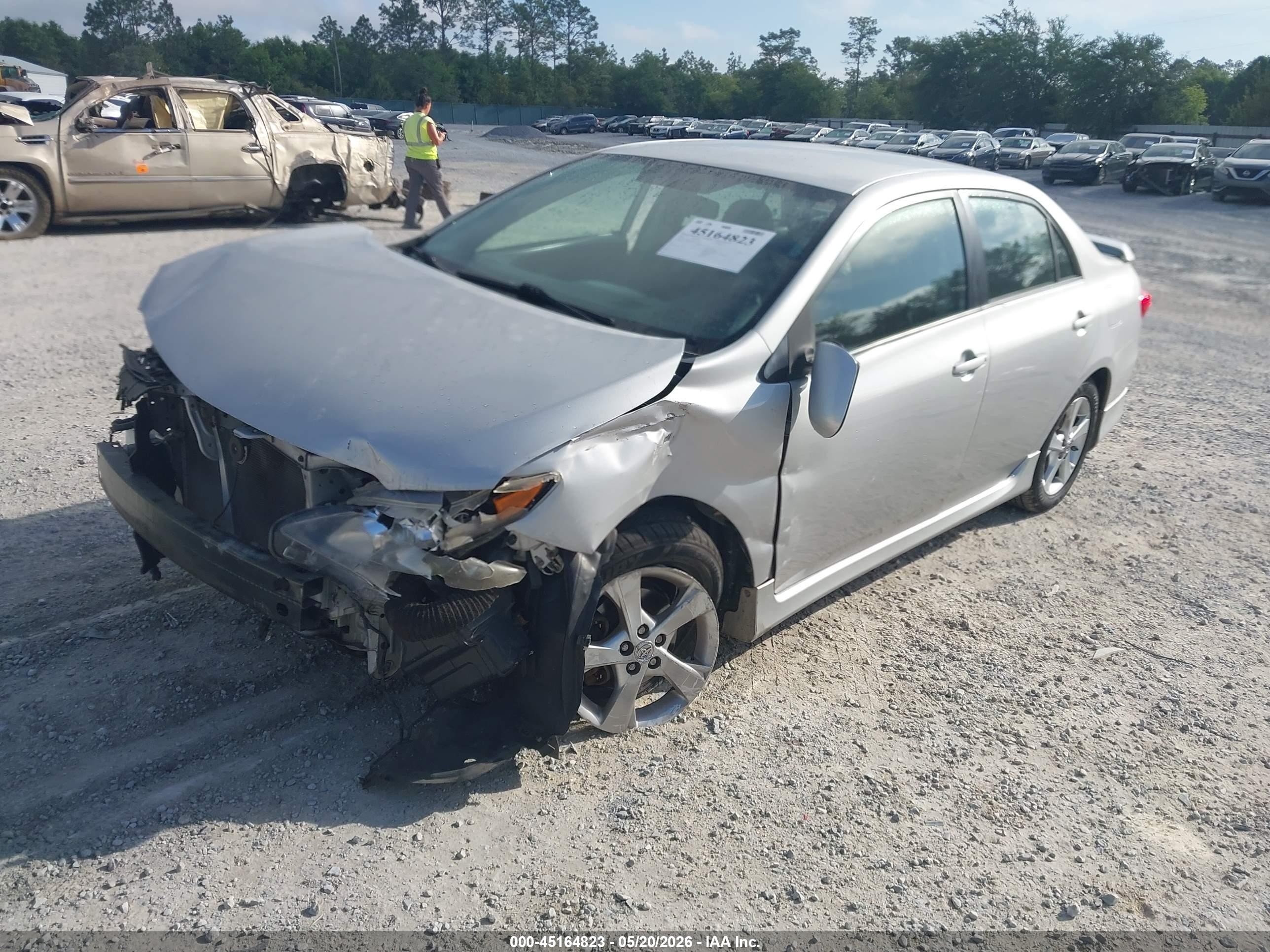 2011 Toyota Corolla S Silver vin: 2T1BU4EE6BC622927