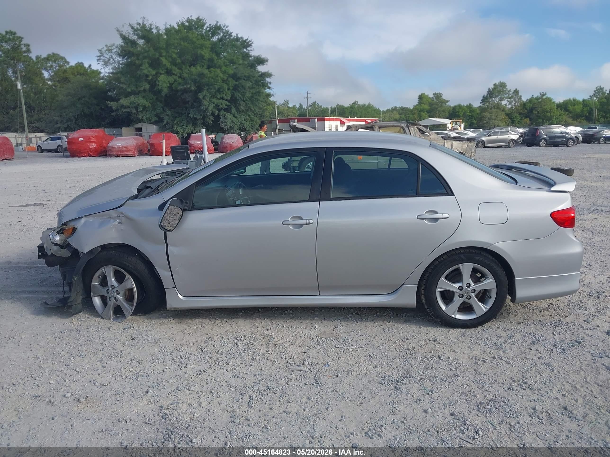 2011 Toyota Corolla S Silver vin: 2T1BU4EE6BC622927