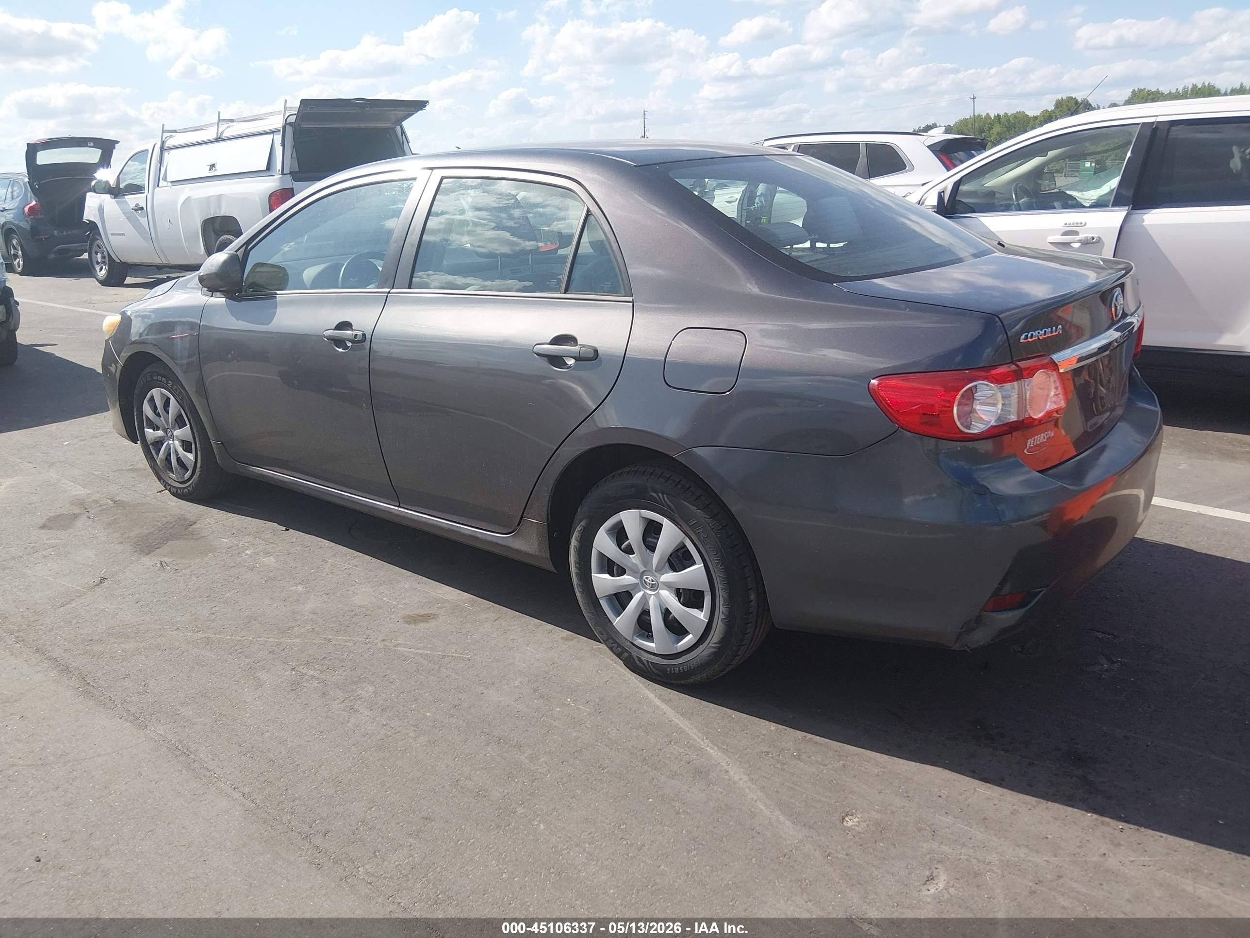 2011 Toyota Corolla Le Gray vin: 2T1BU4EE6BC632387